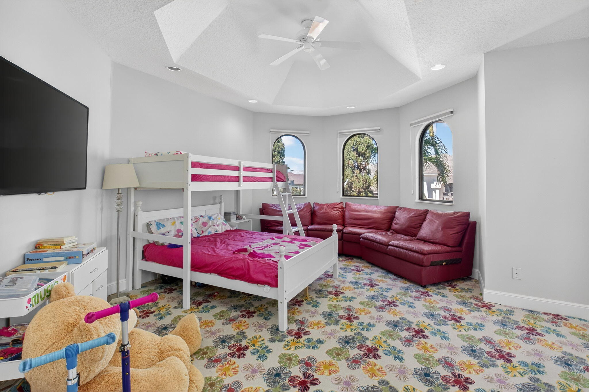 7000 Lions Head Lane