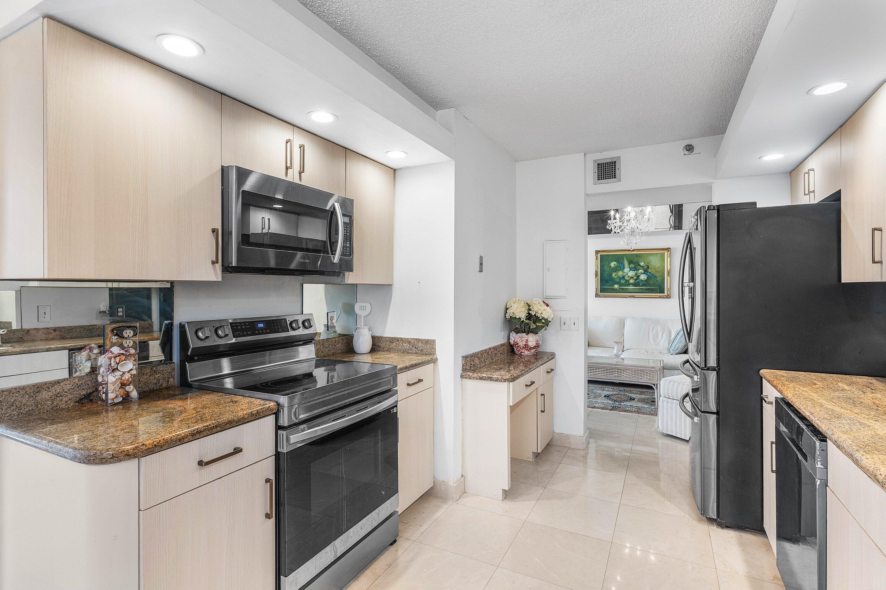 4600 S Ocean Boulevard 301