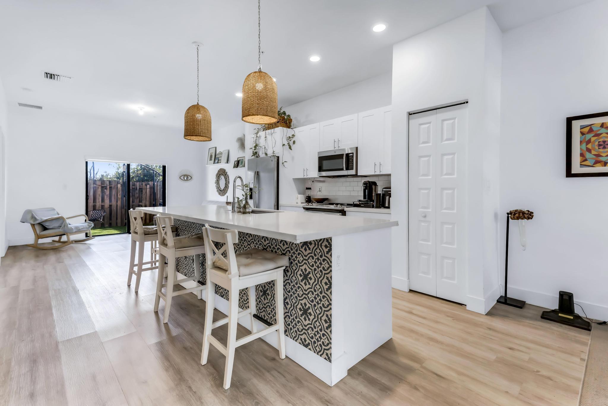 8015 NW 104th Avenue 6