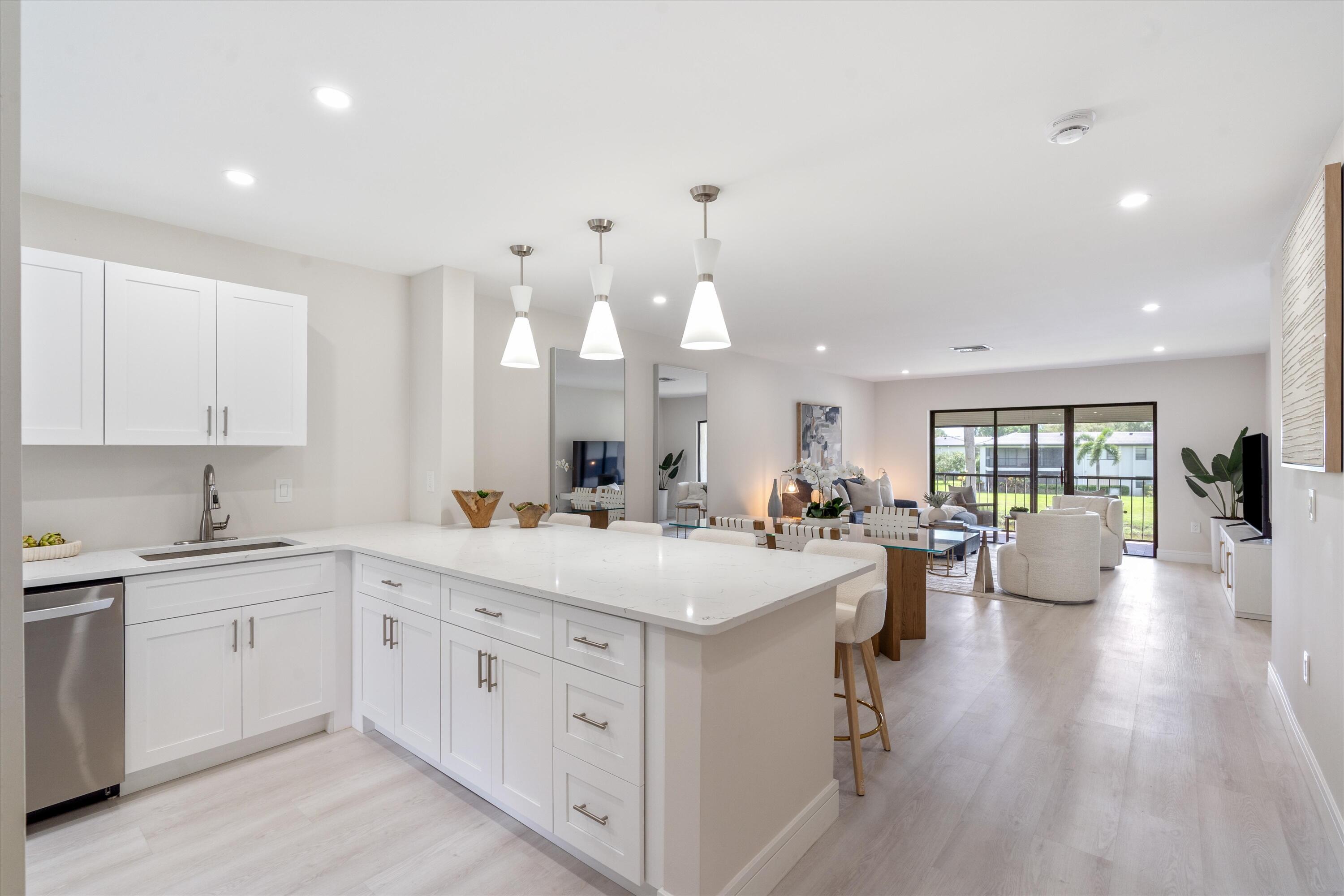 32 Southport Lane D