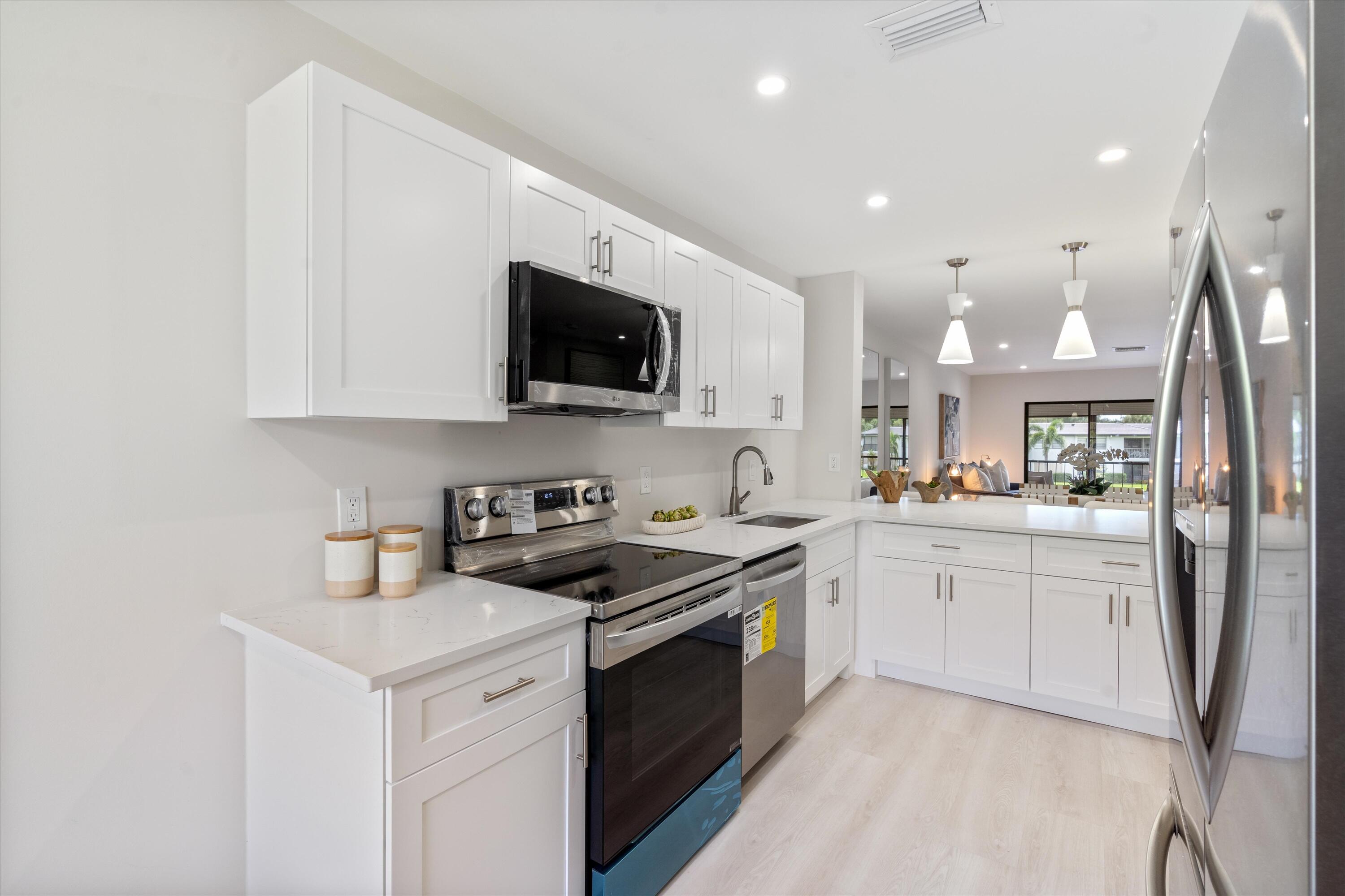 32 Southport Lane D
