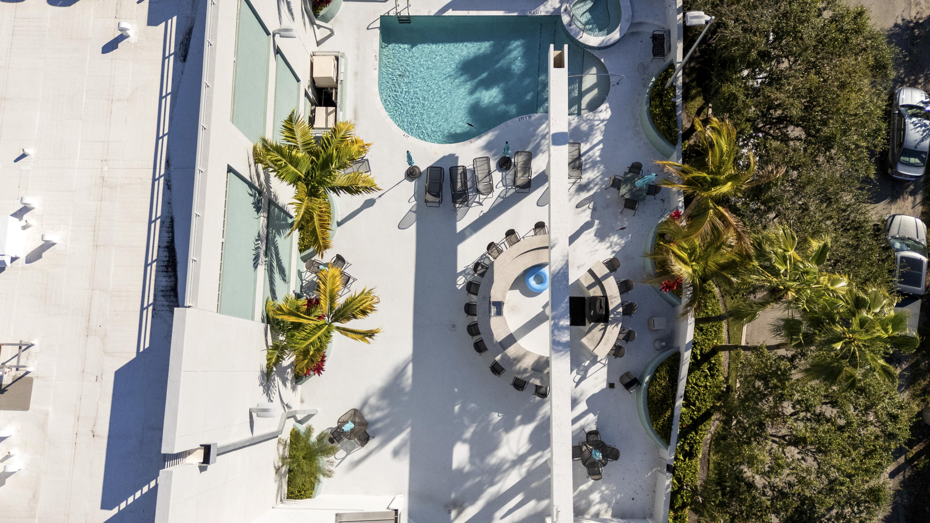 185 NE 4th Avenue 208