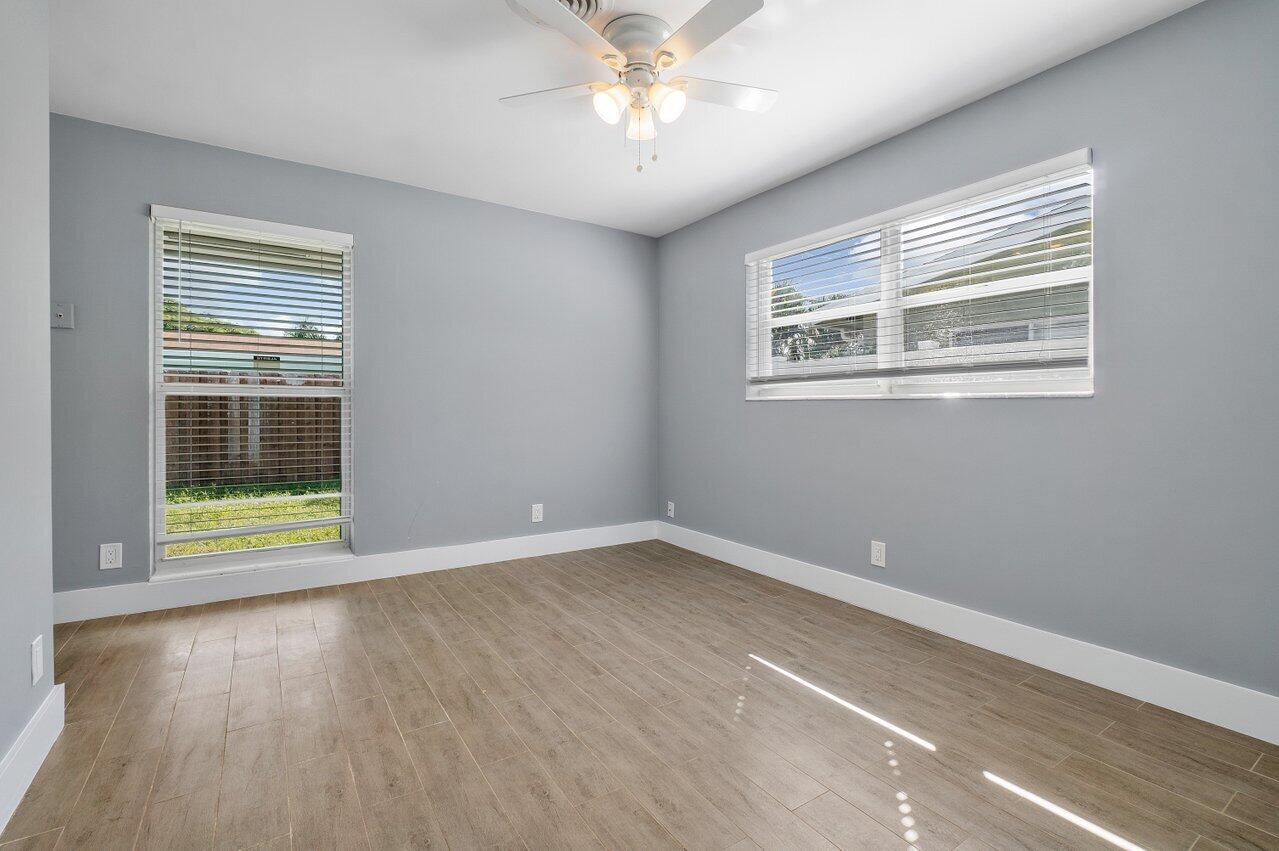 708-710 NE 23rd Avenue