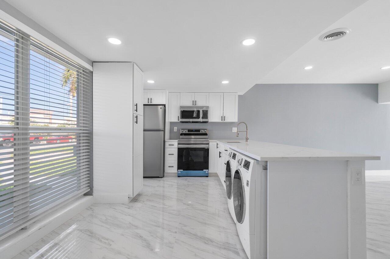 708-710 NE 23rd Avenue