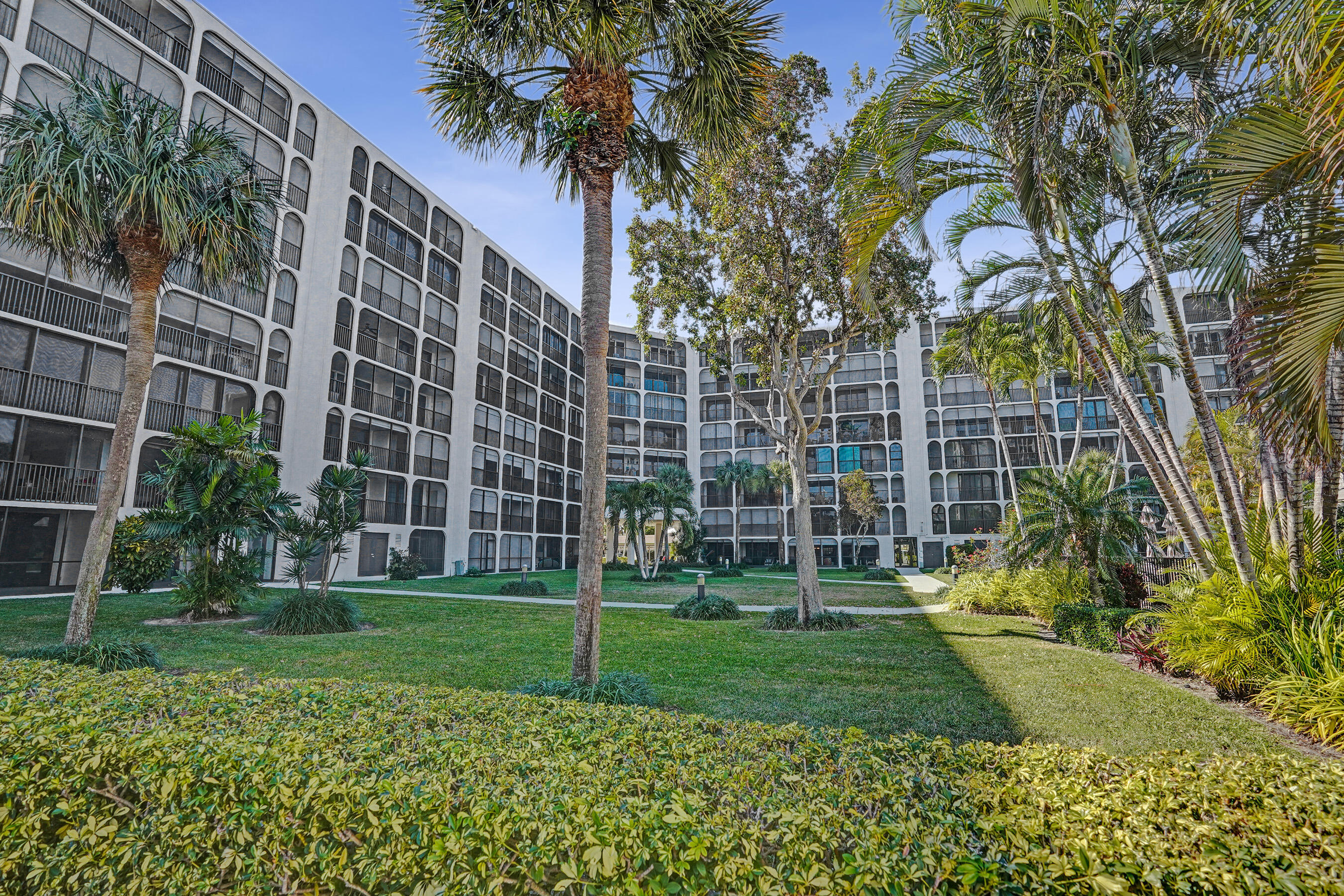 1631 Riverview Road 507