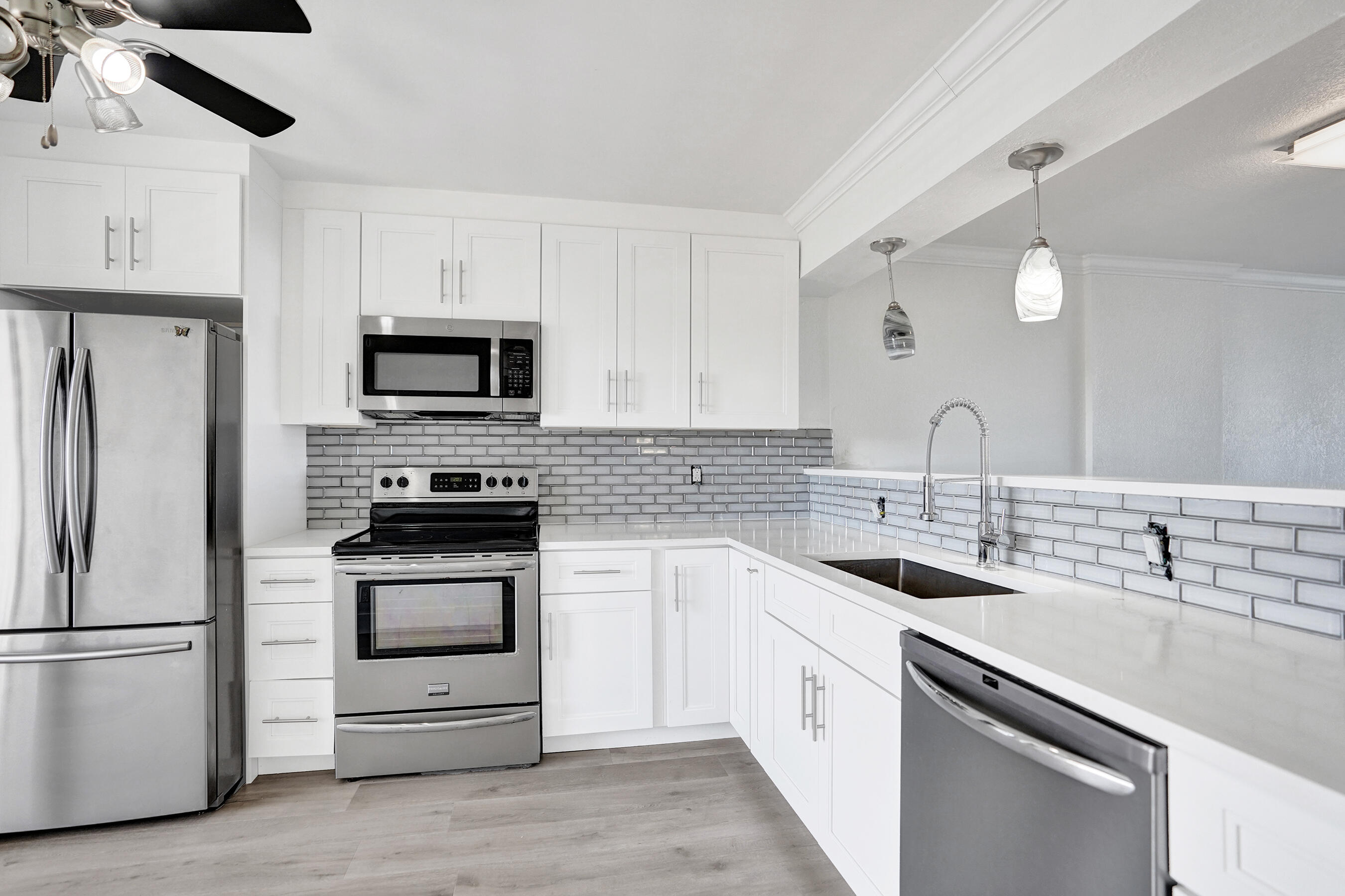 1631 Riverview Road 507