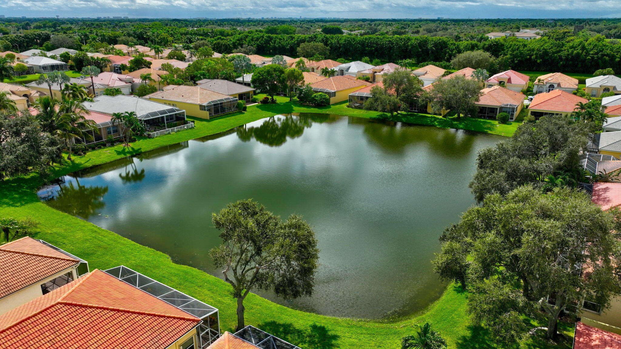 15845 Vivanco Street