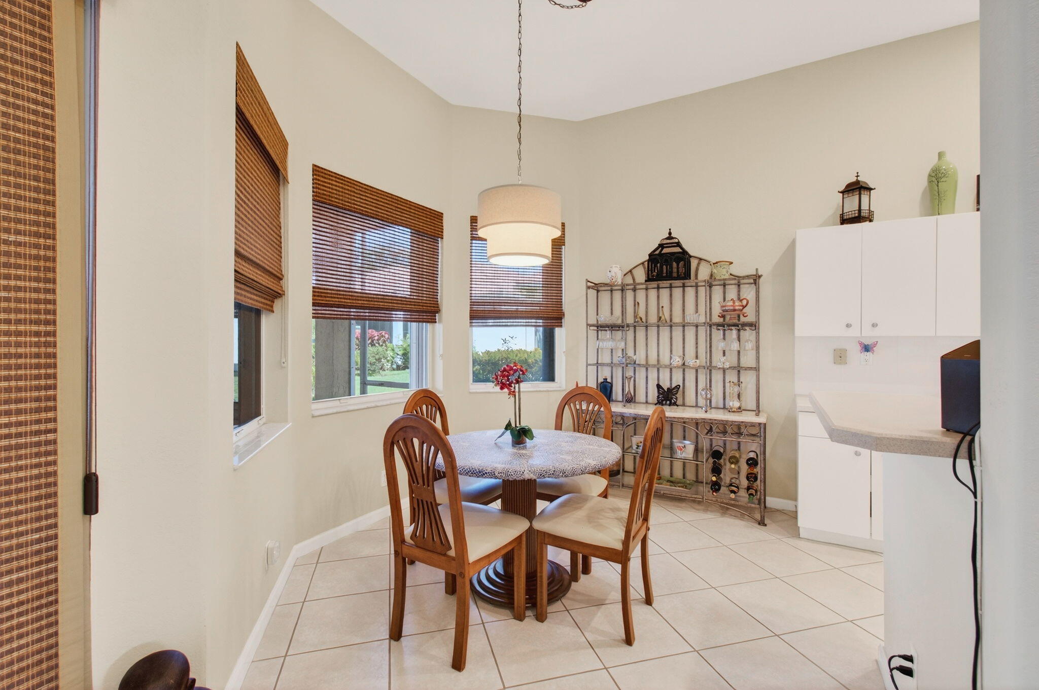 15845 Vivanco Street