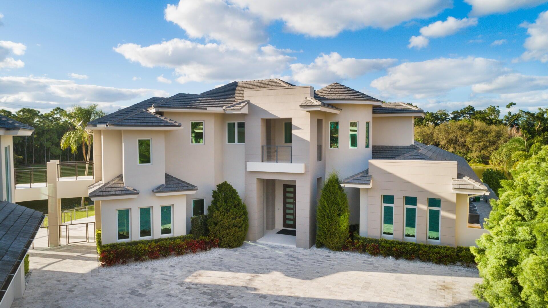 17106 Avenue Le Rivage