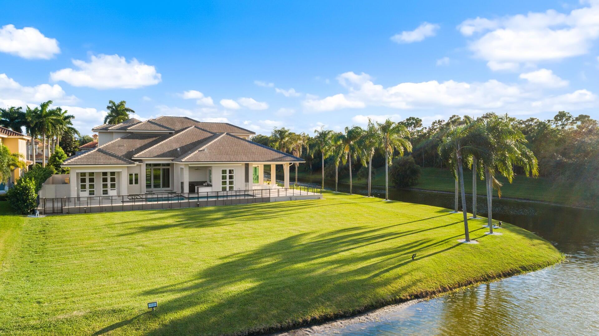 17106 Avenue Le Rivage