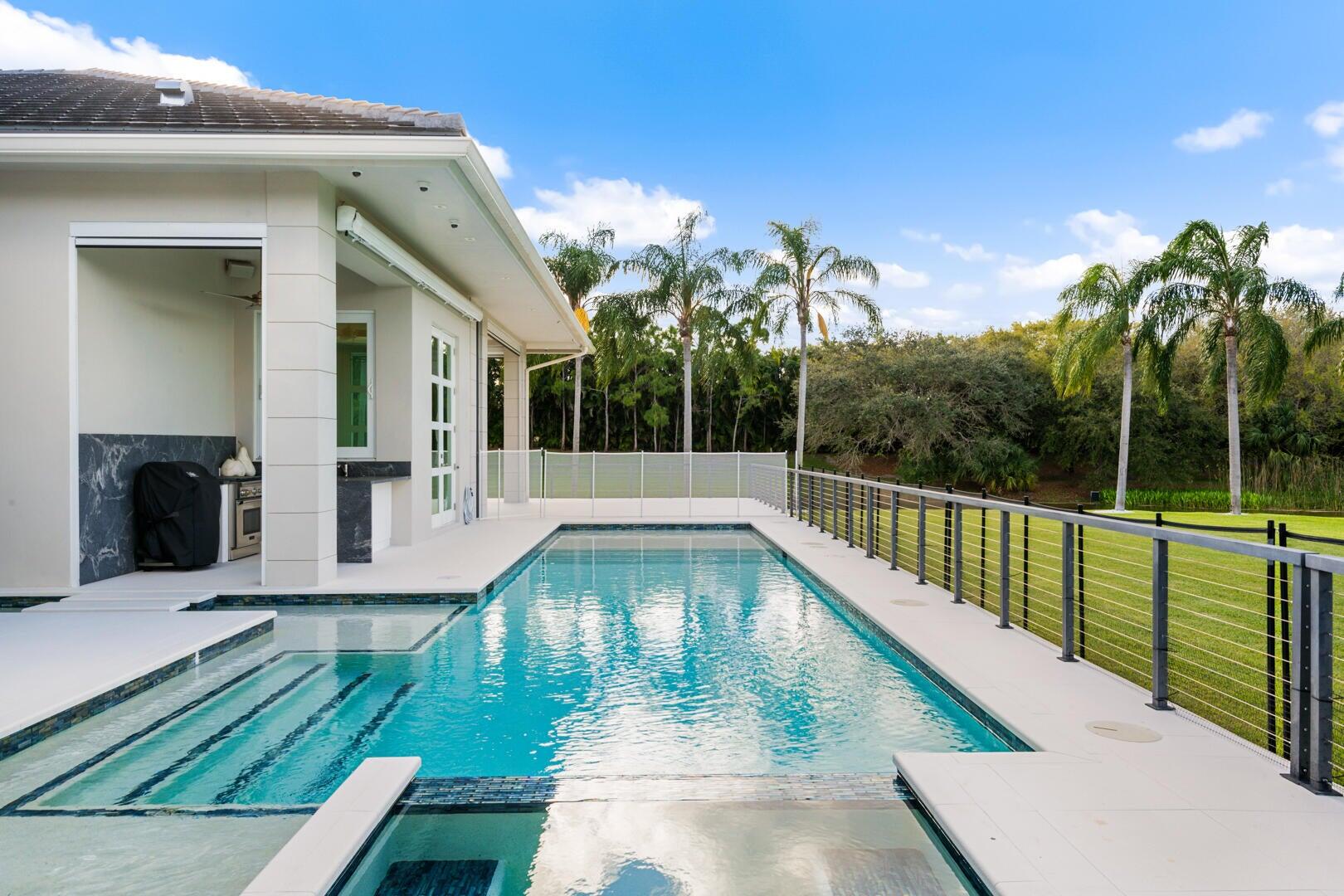 17106 Avenue Le Rivage