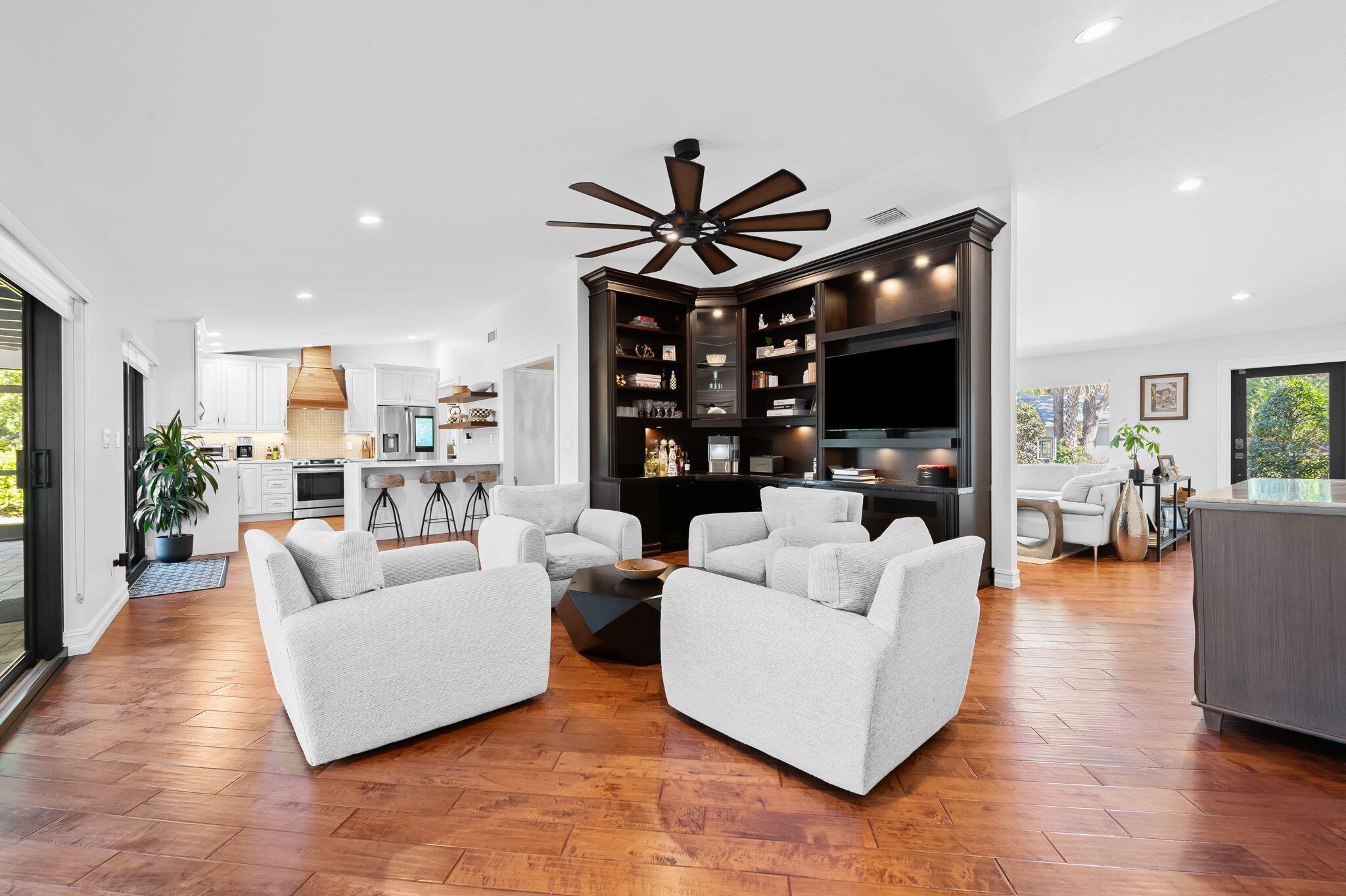 2901 NW 24 Terrace N