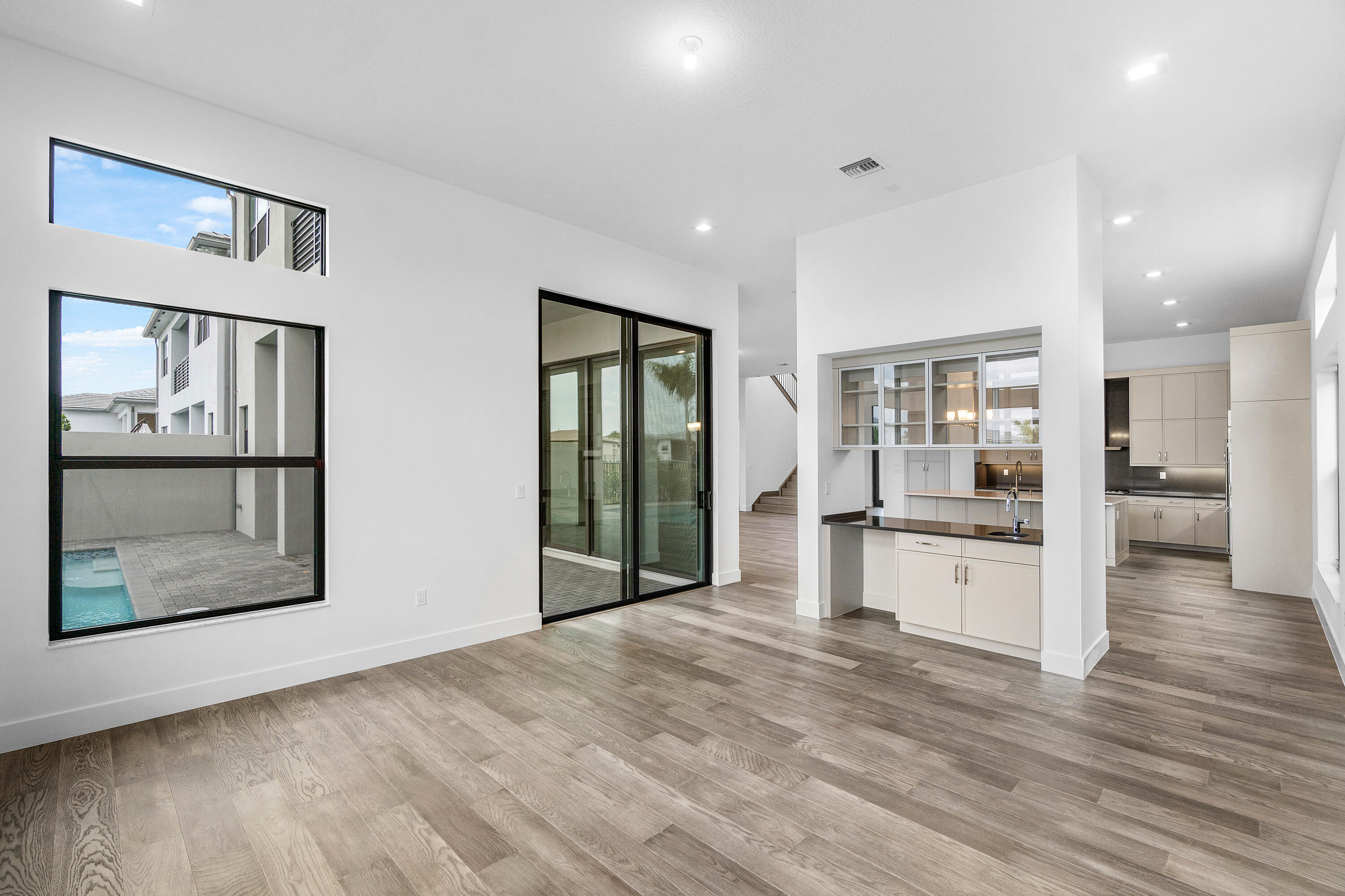 9491 Riverside Park Drive
