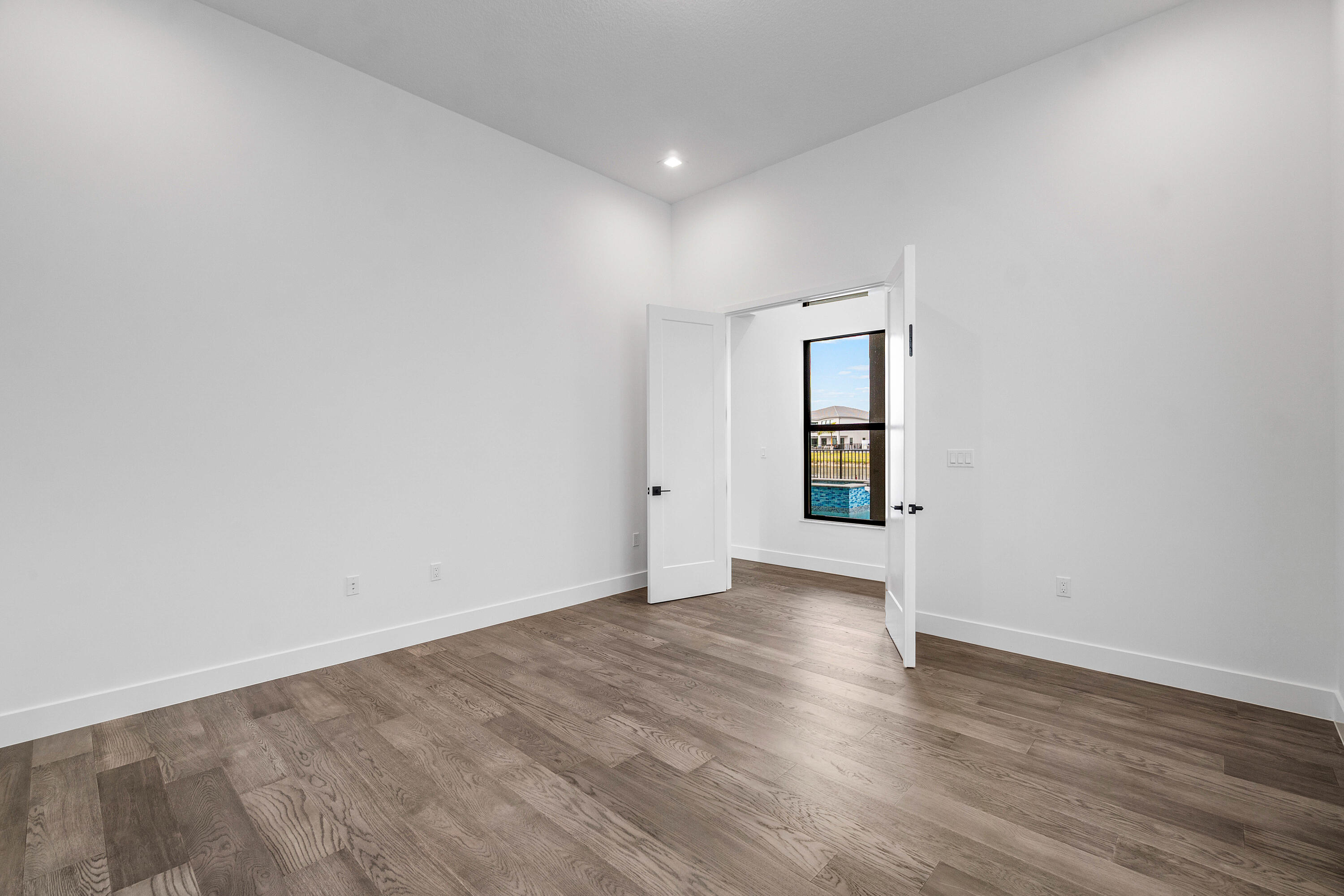 9491 Riverside Park Drive