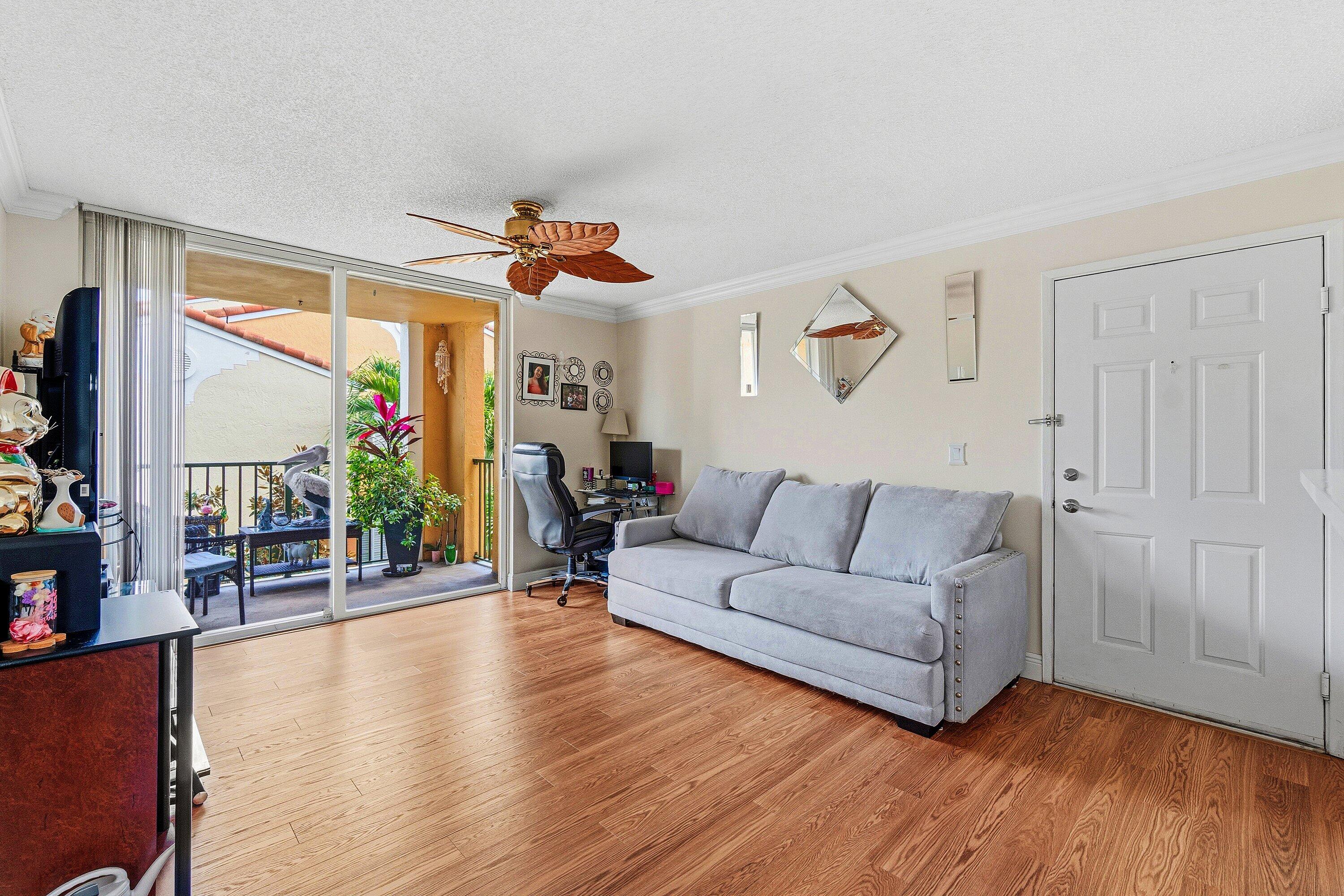 117 Yacht Club Way 206