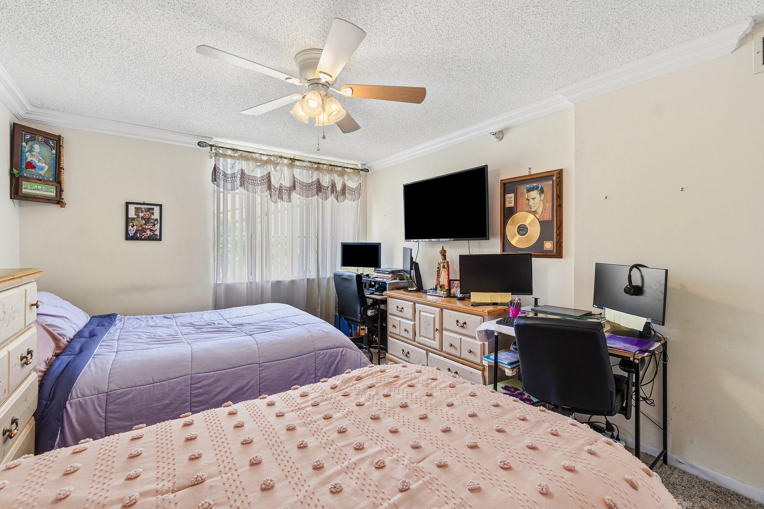 117 Yacht Club Way 206