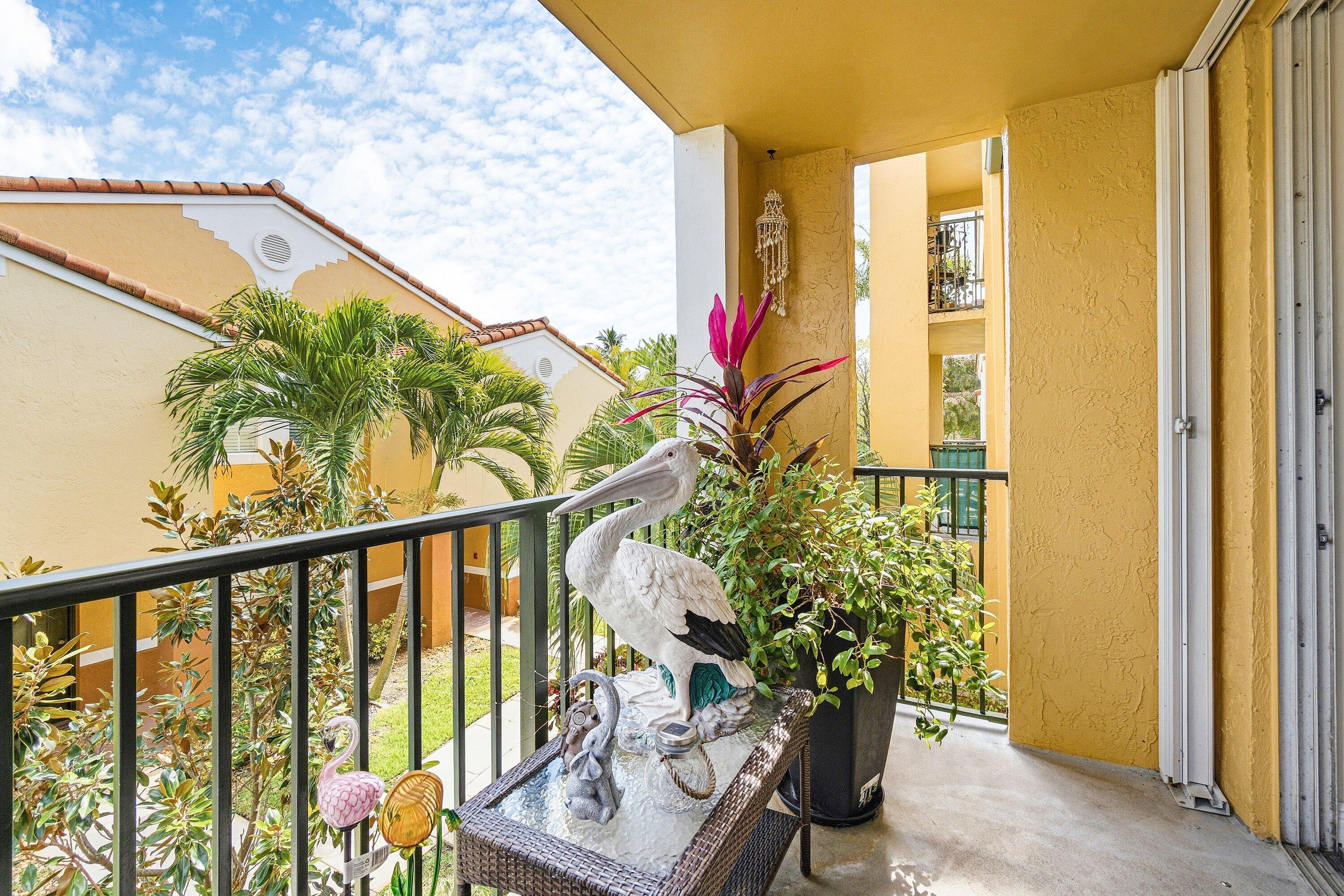 117 Yacht Club Way 206