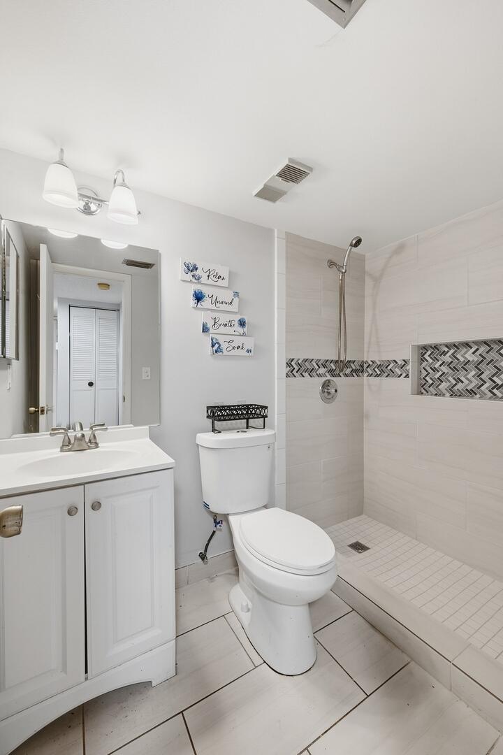 7142 Golf Colony Court 102