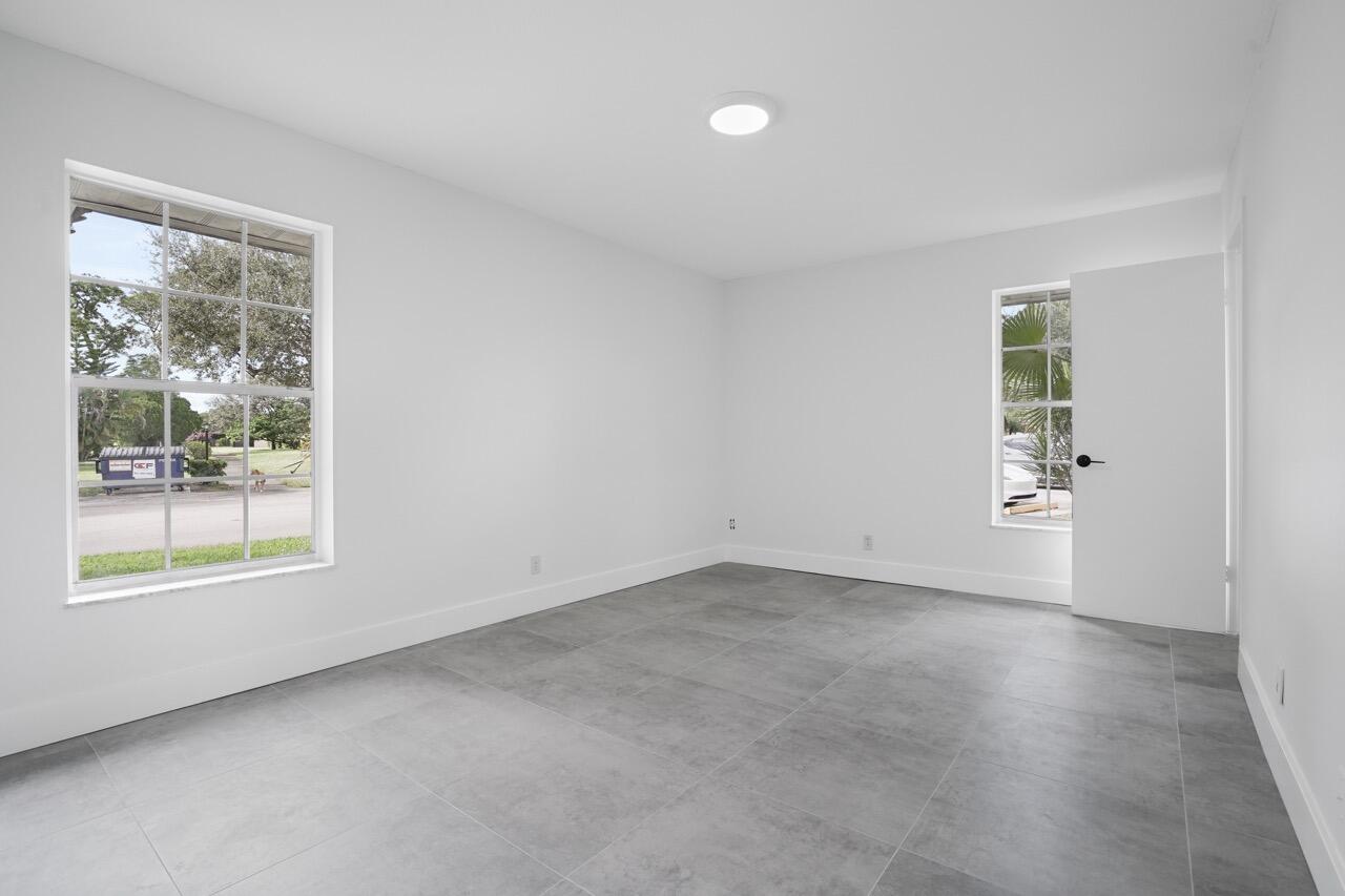 737 Nantucket Circle B