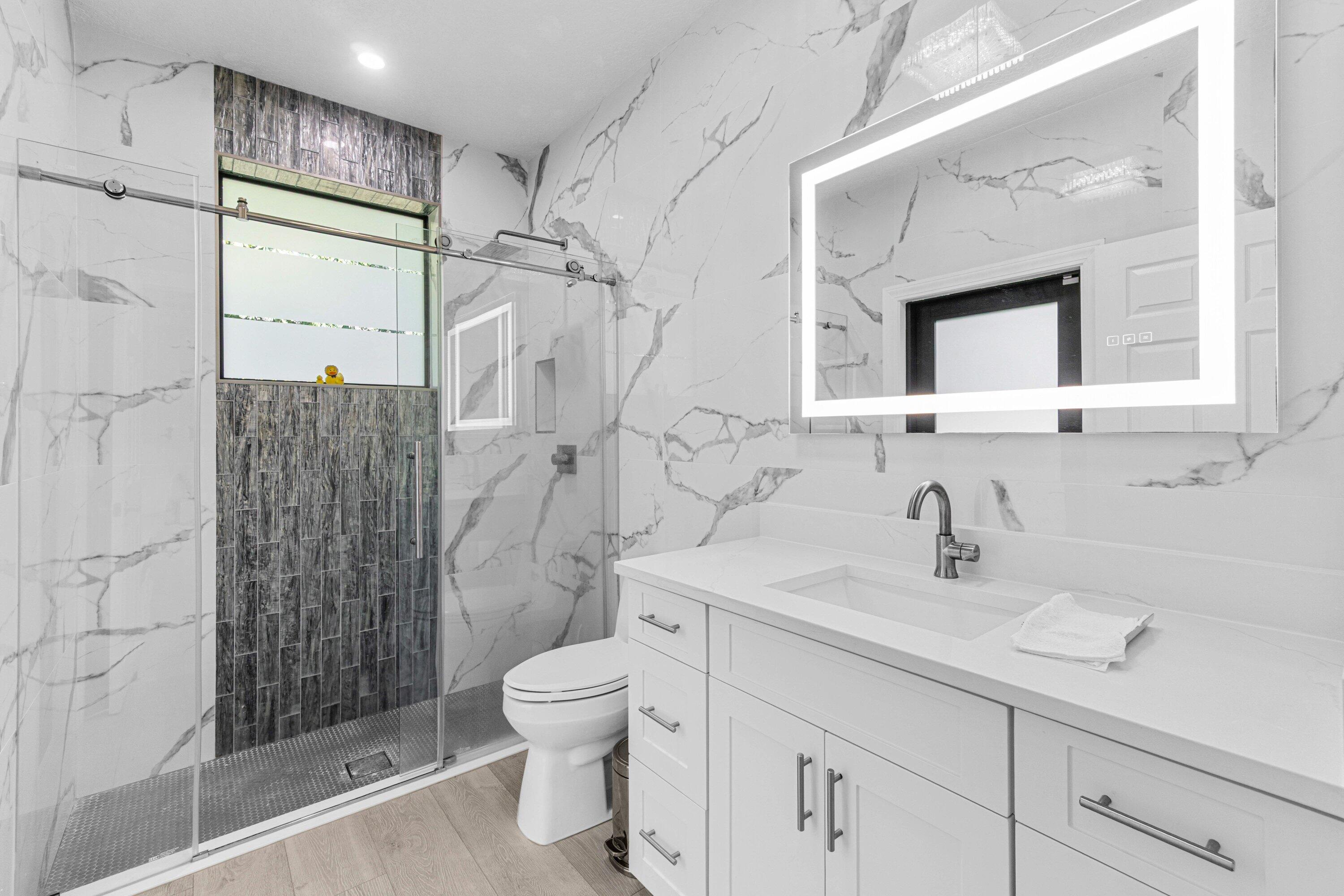 6715 E Calumet Circle