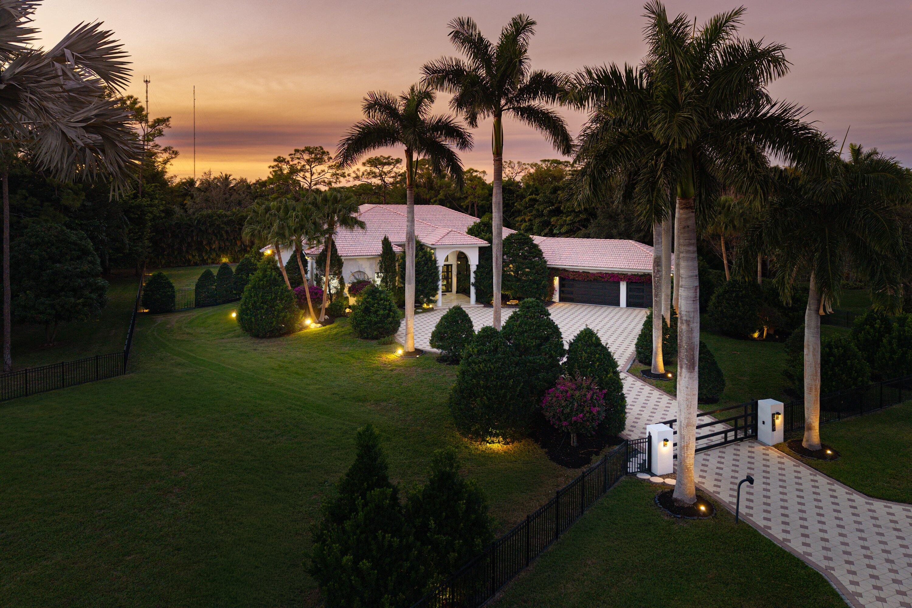 6715 E Calumet Circle