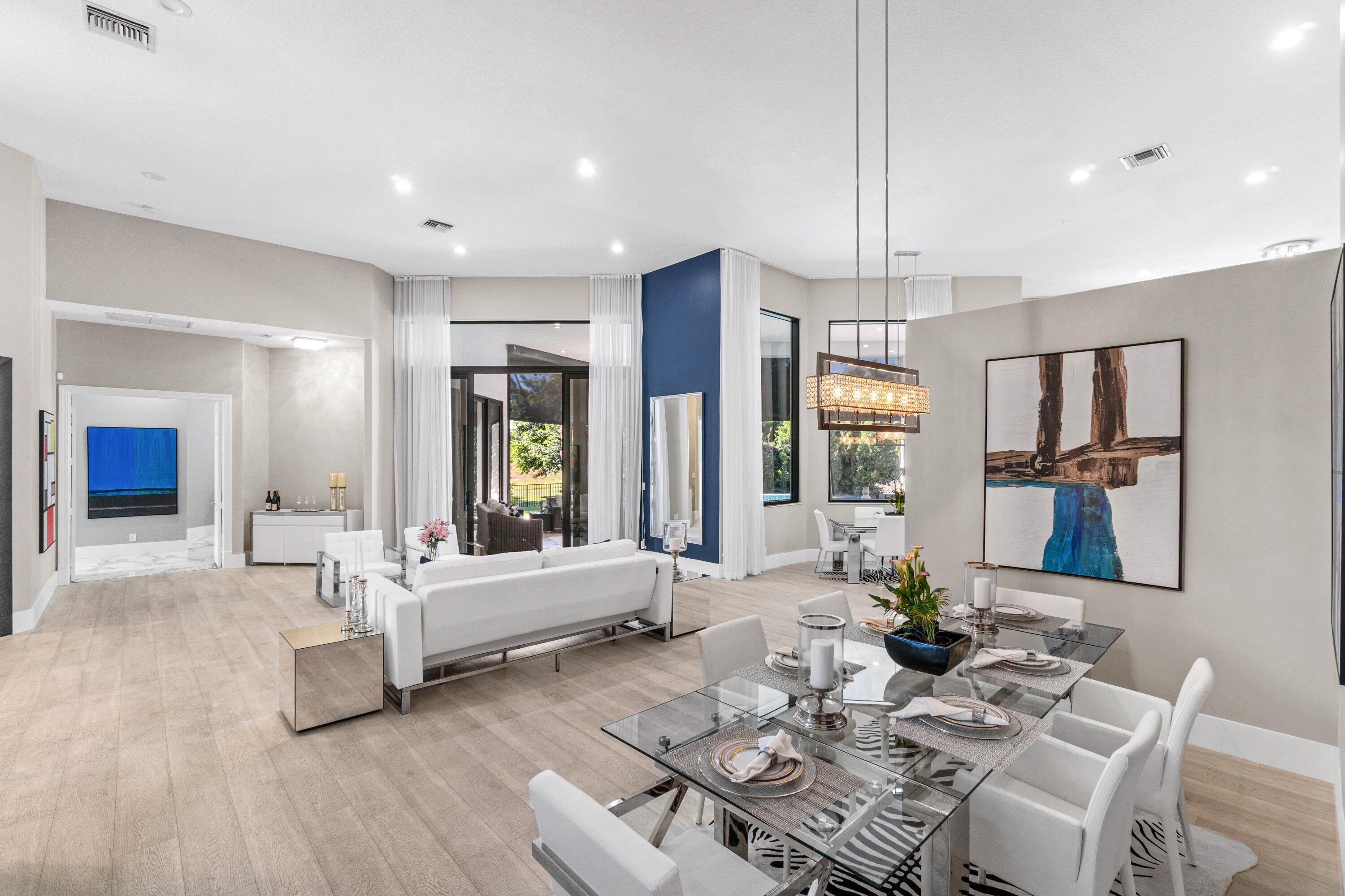 6715 E Calumet Circle