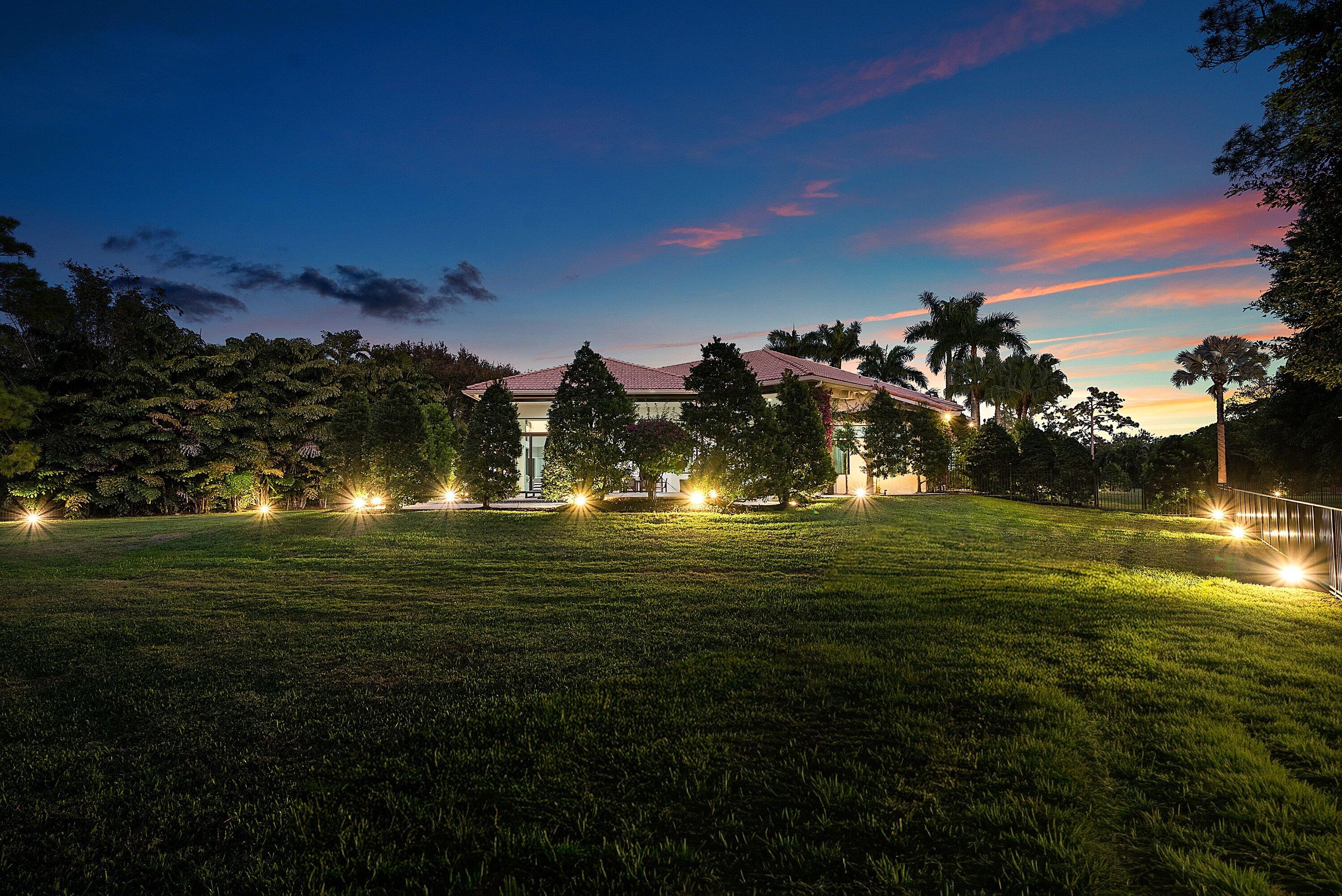 6715 E Calumet Circle