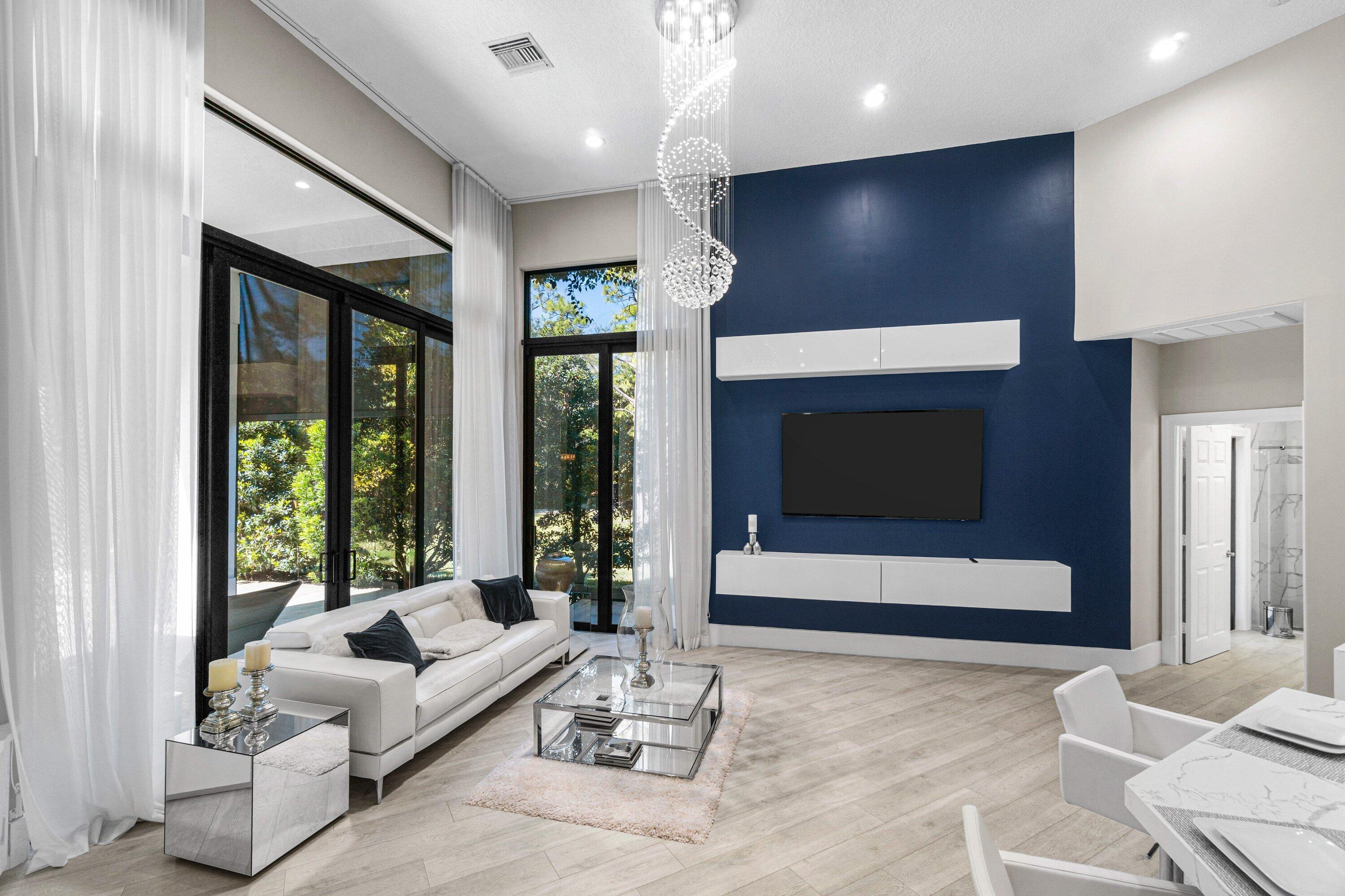 6715 E Calumet Circle