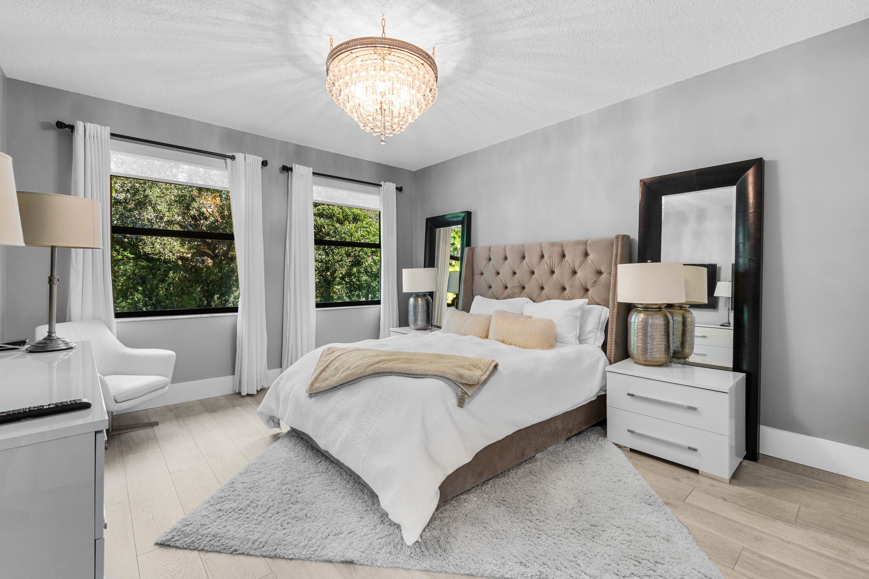 6715 E Calumet Circle