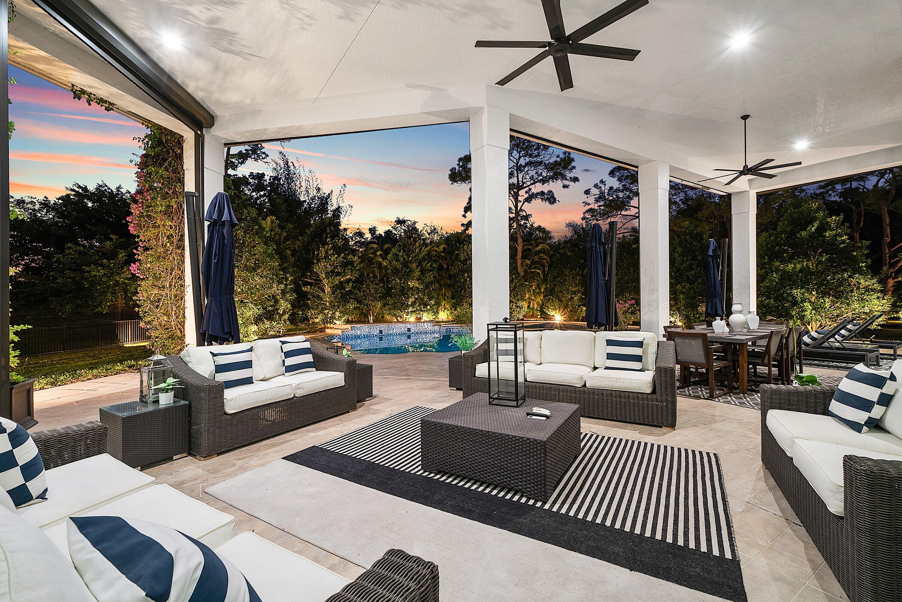 6715 E Calumet Circle