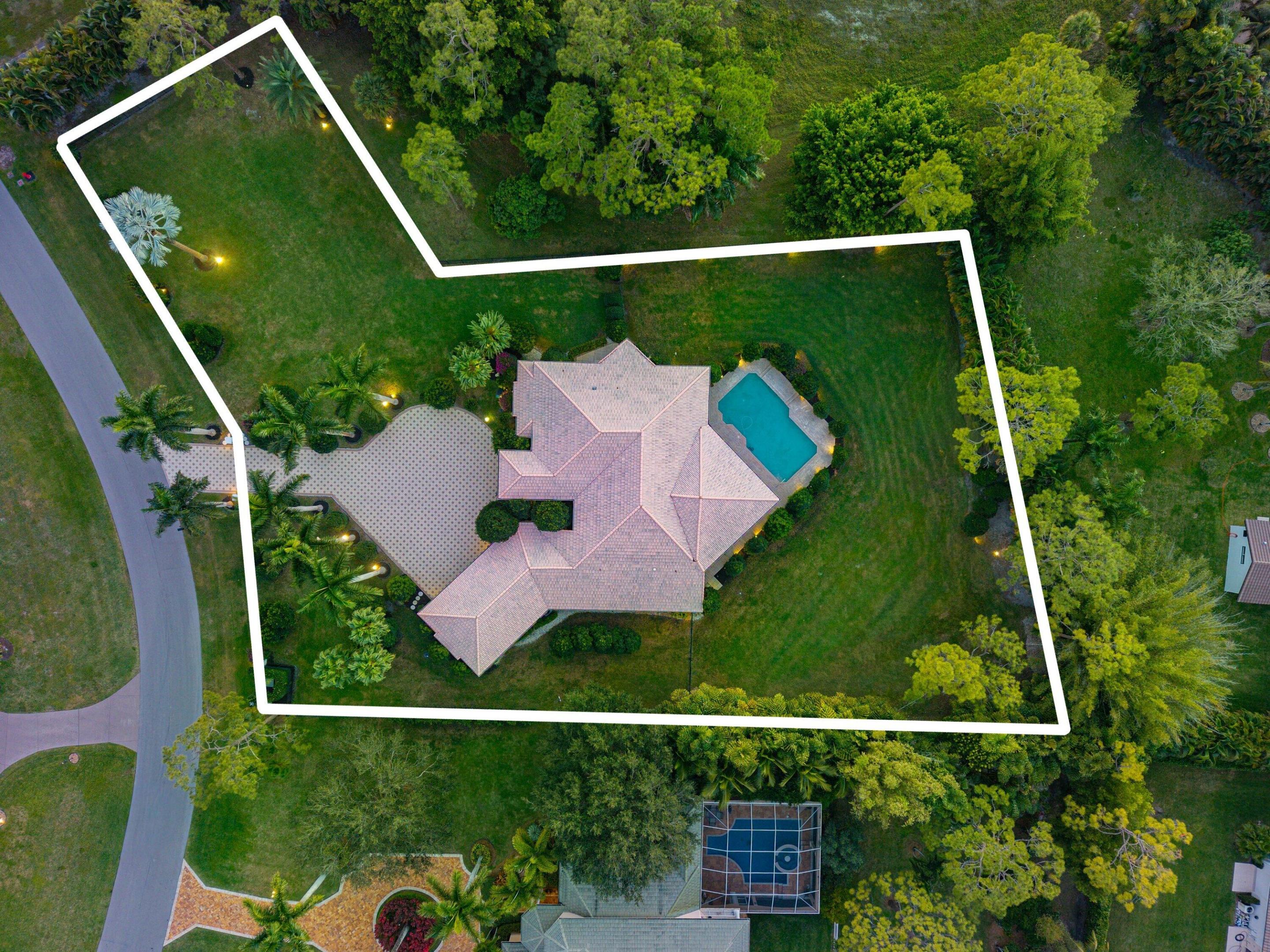 6715 E Calumet Circle