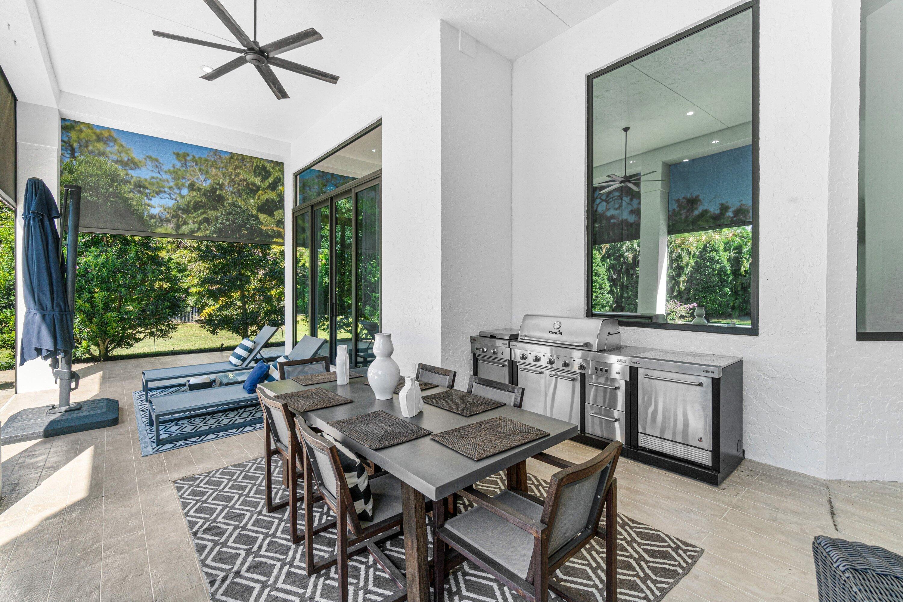 6715 E Calumet Circle