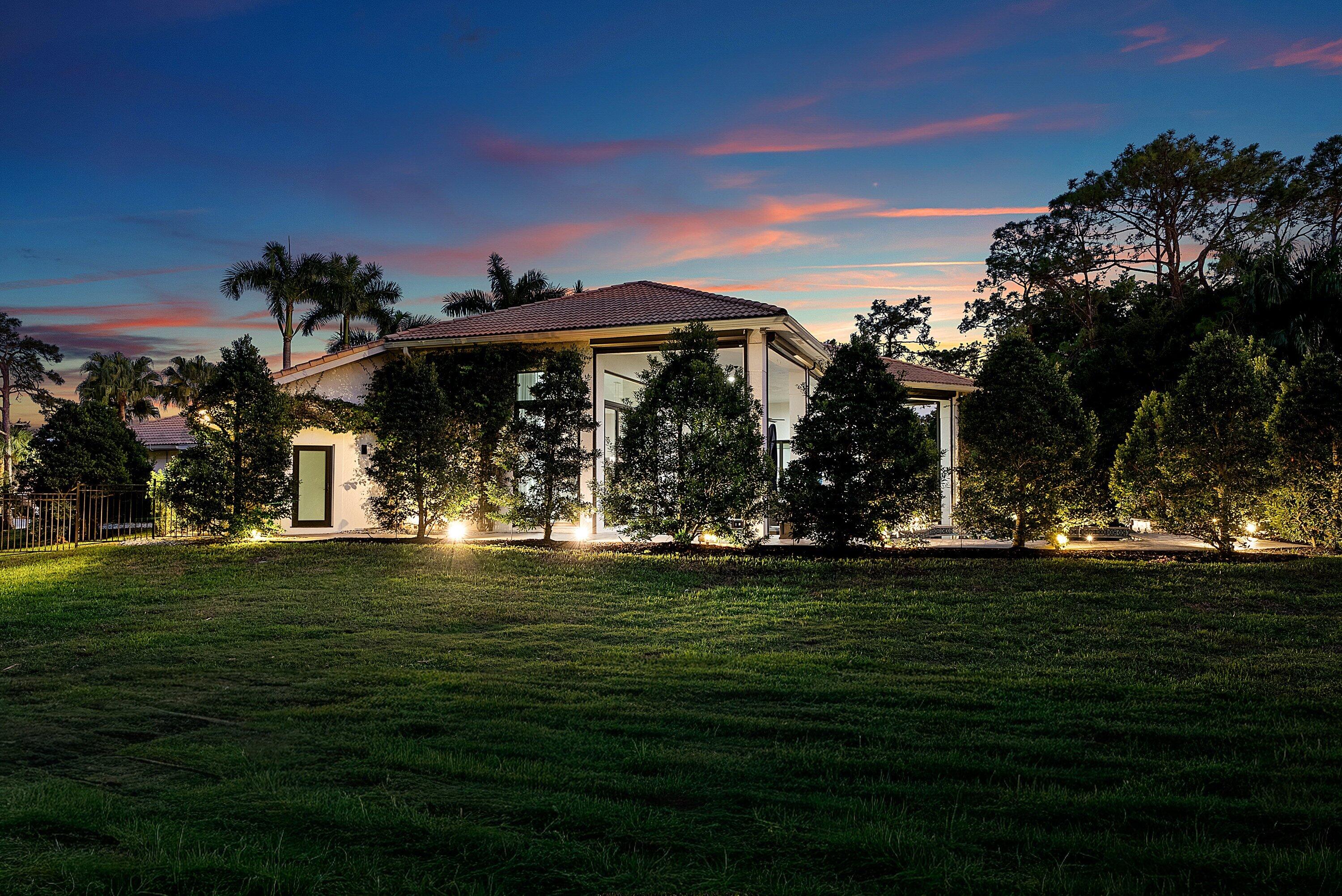 6715 E Calumet Circle