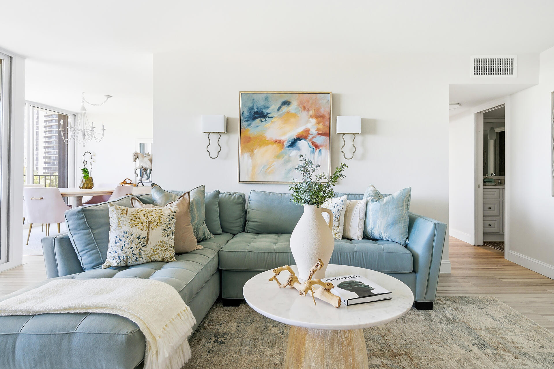 122 Lakeshore Drive 433