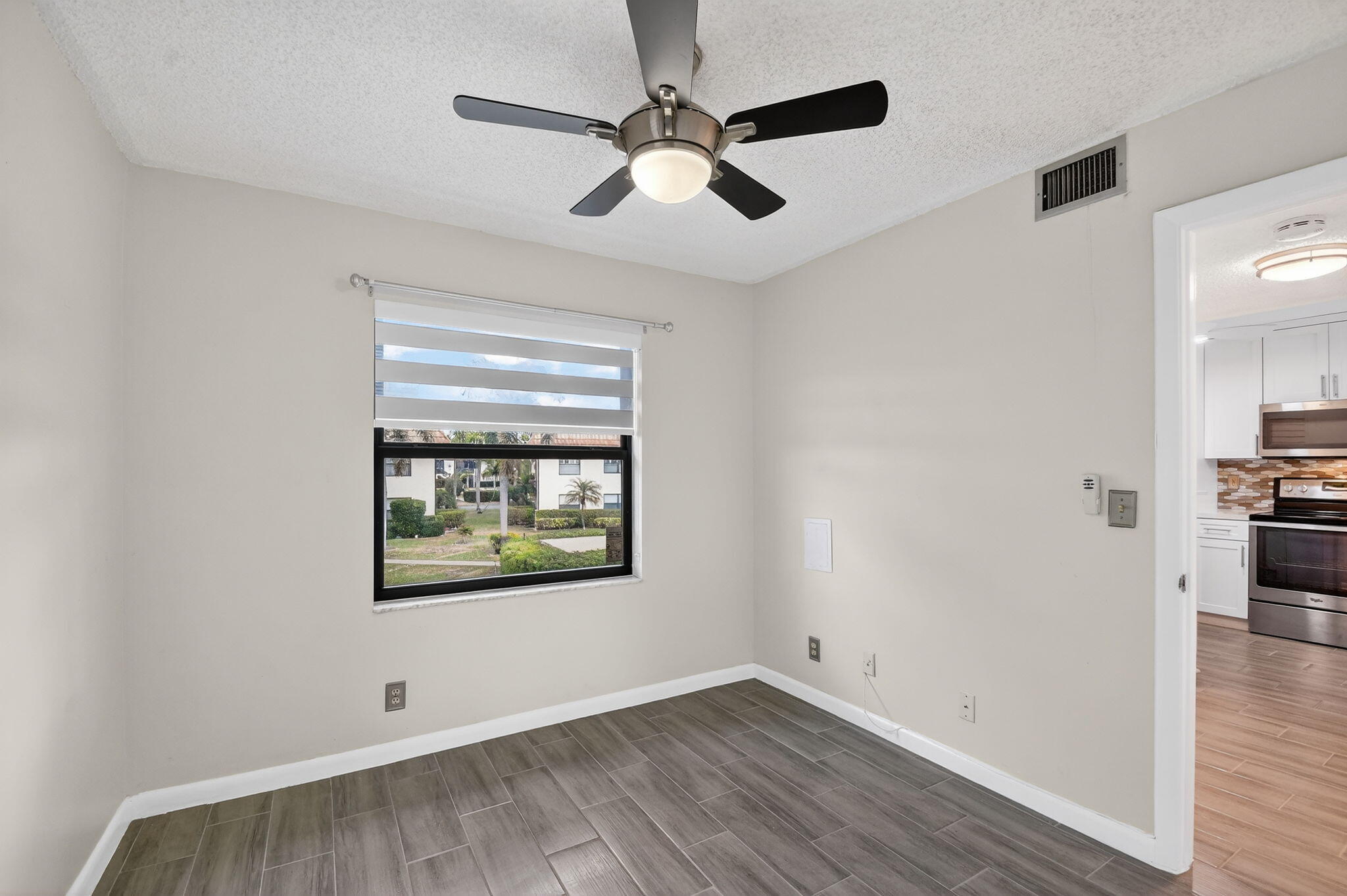 7142 Golf Colony Court 206