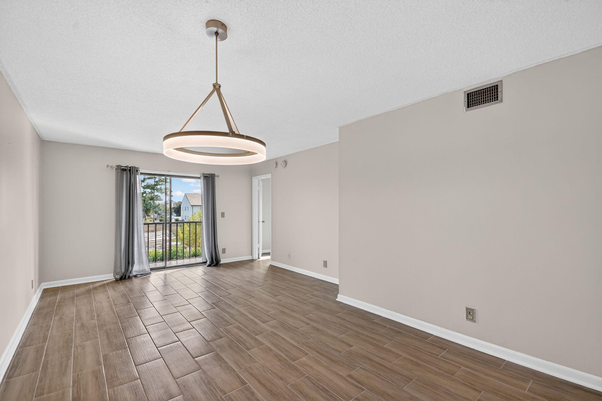 7142 Golf Colony Court 206