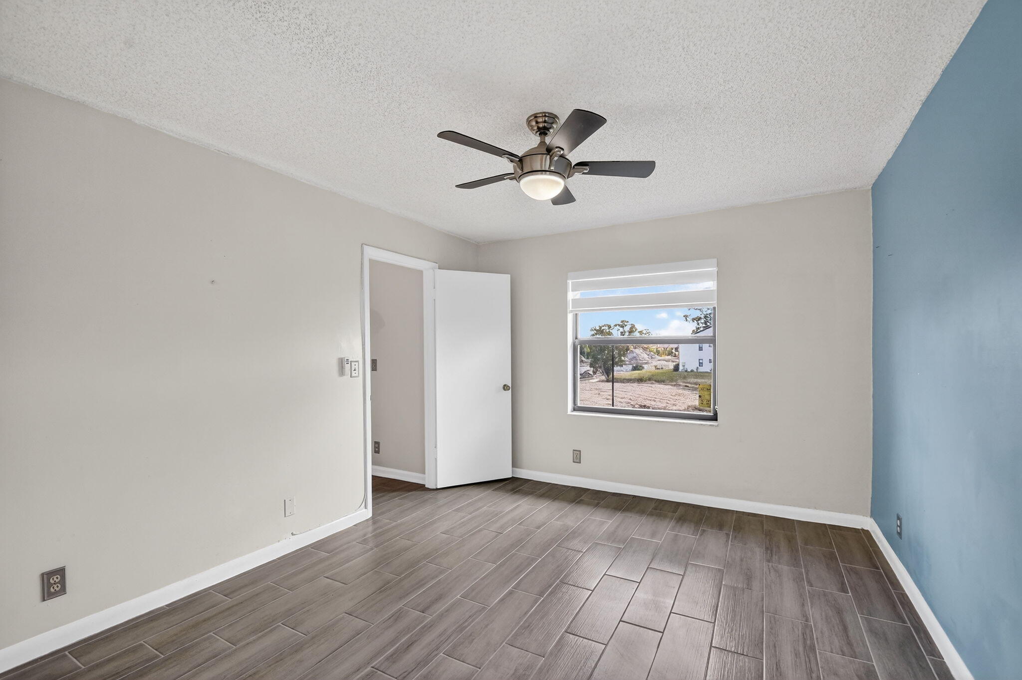 7142 Golf Colony Court 206