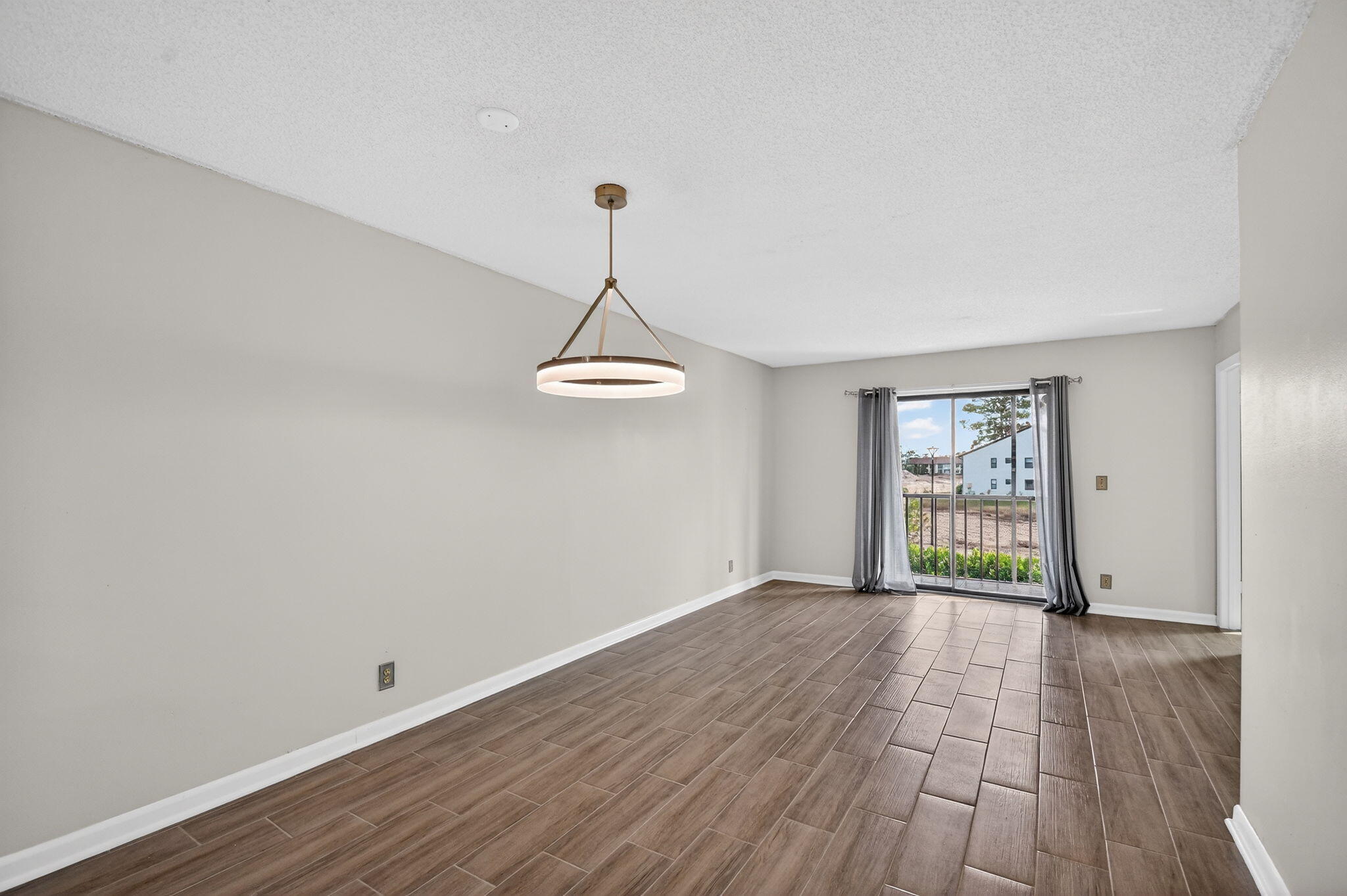 7142 Golf Colony Court 206