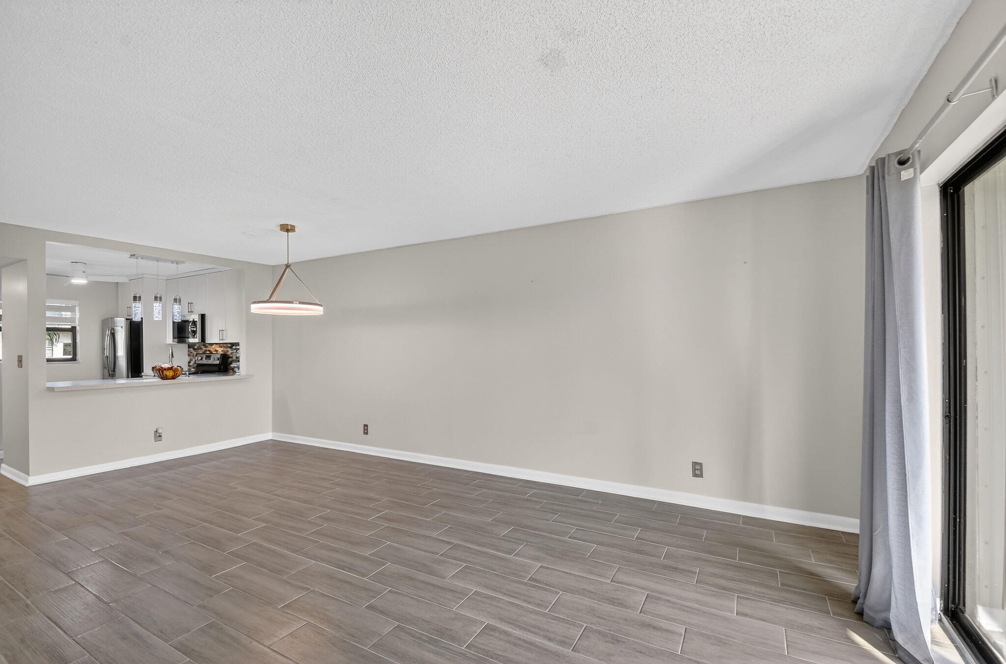 7142 Golf Colony Court 206