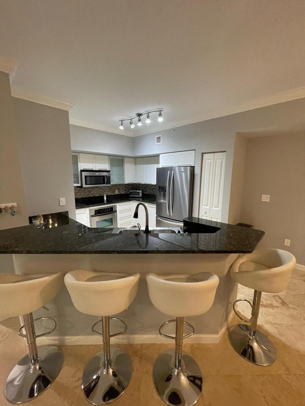 225 NE 1st Street 203