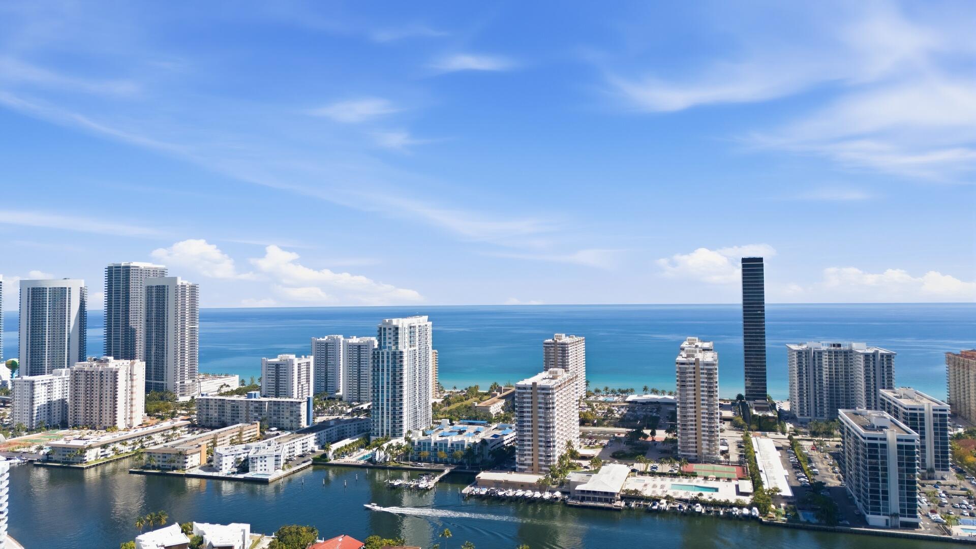 401 Golden Isles Drive 1009