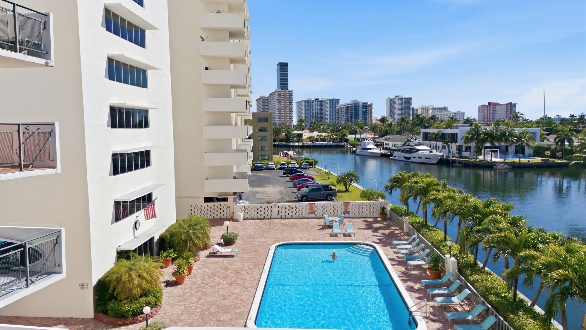 401 Golden Isles Drive 1009