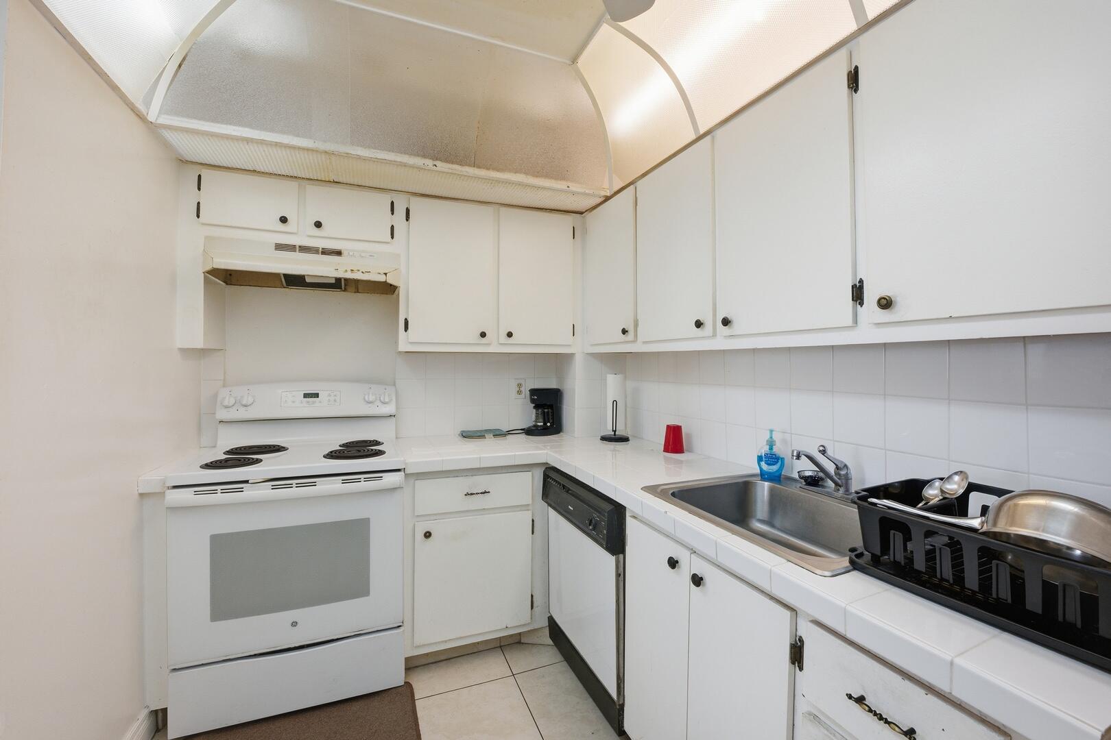 401 Golden Isles Drive 1009