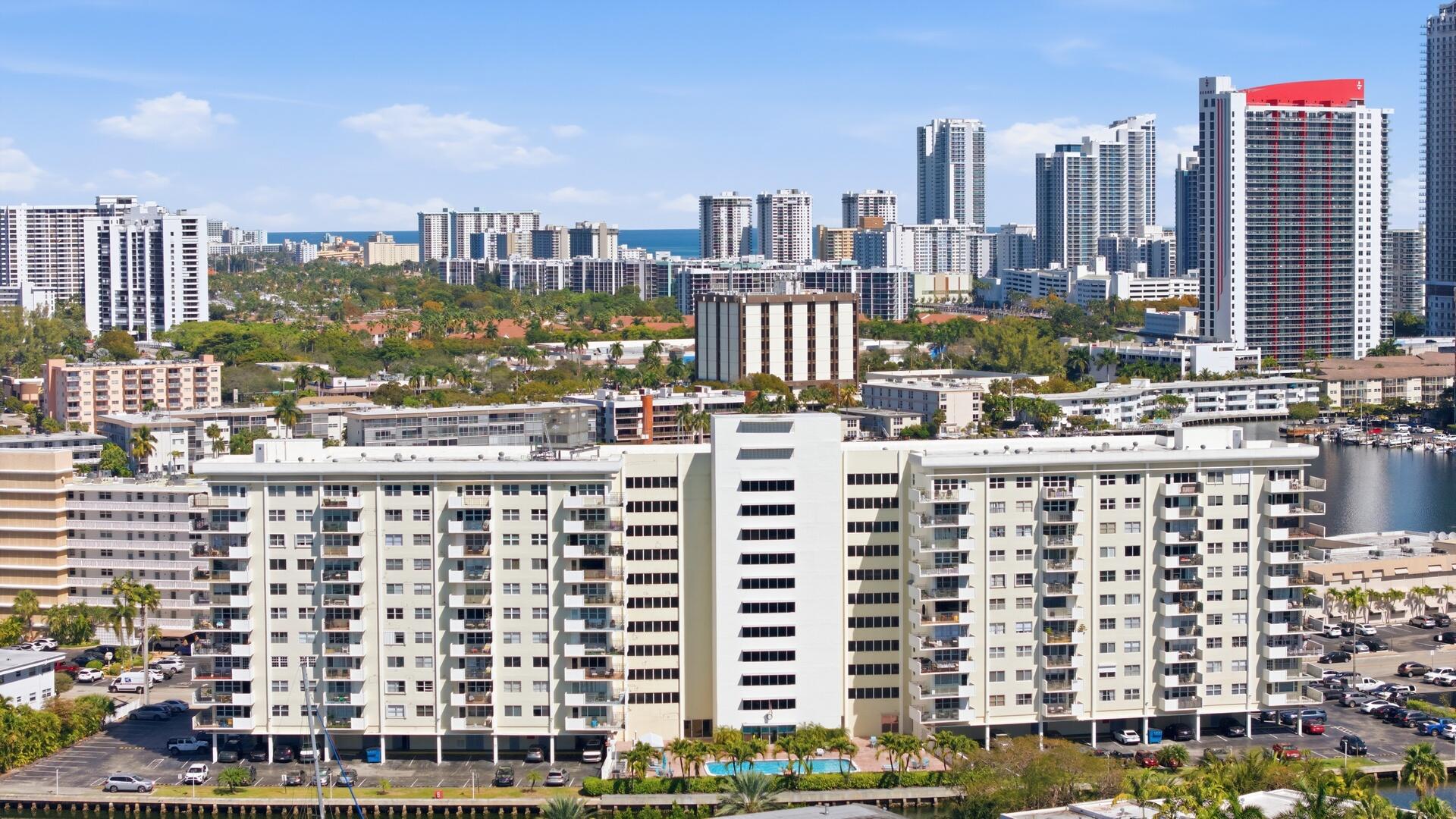 401 Golden Isles Drive 1009