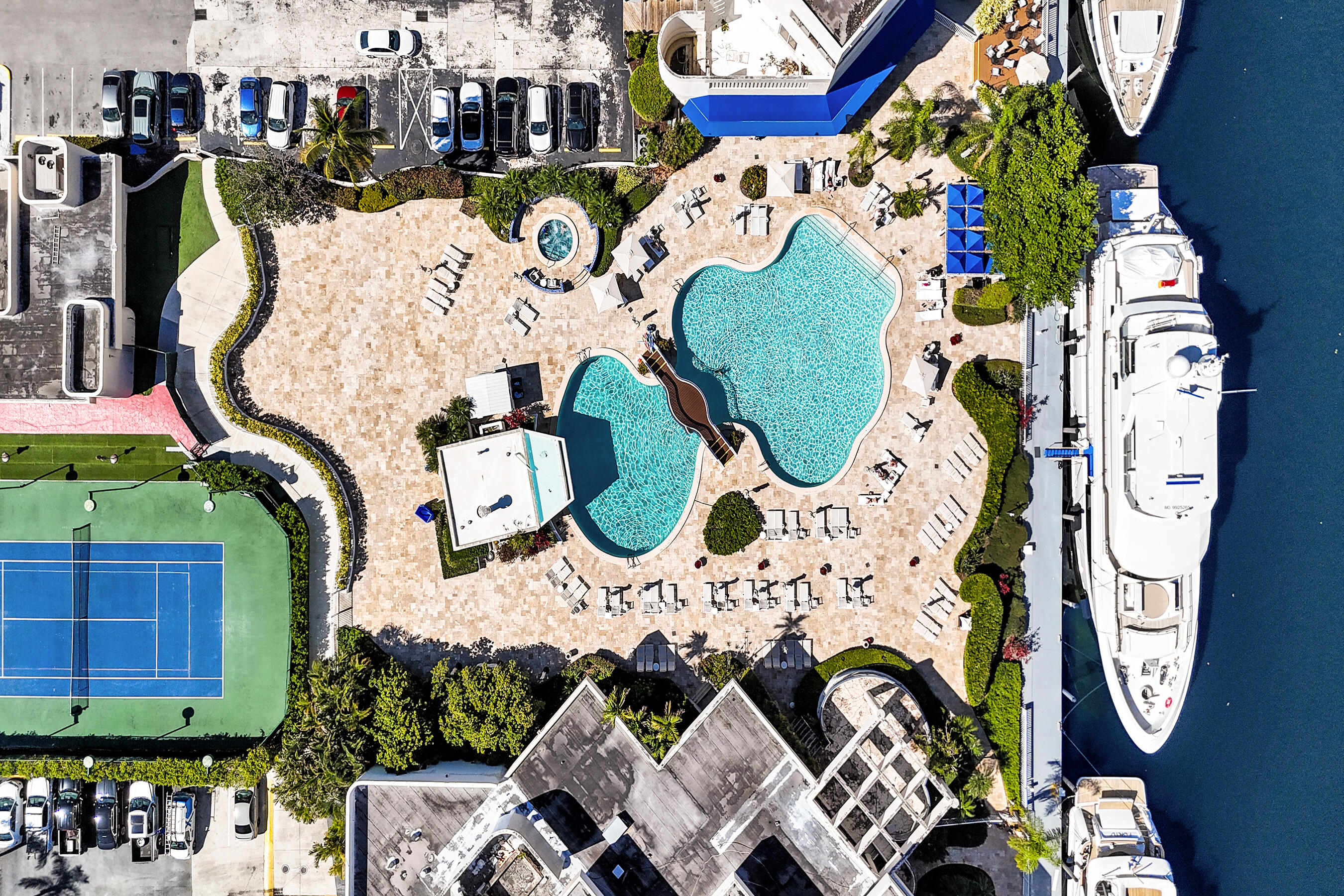 19707 Turnberry Way 18j