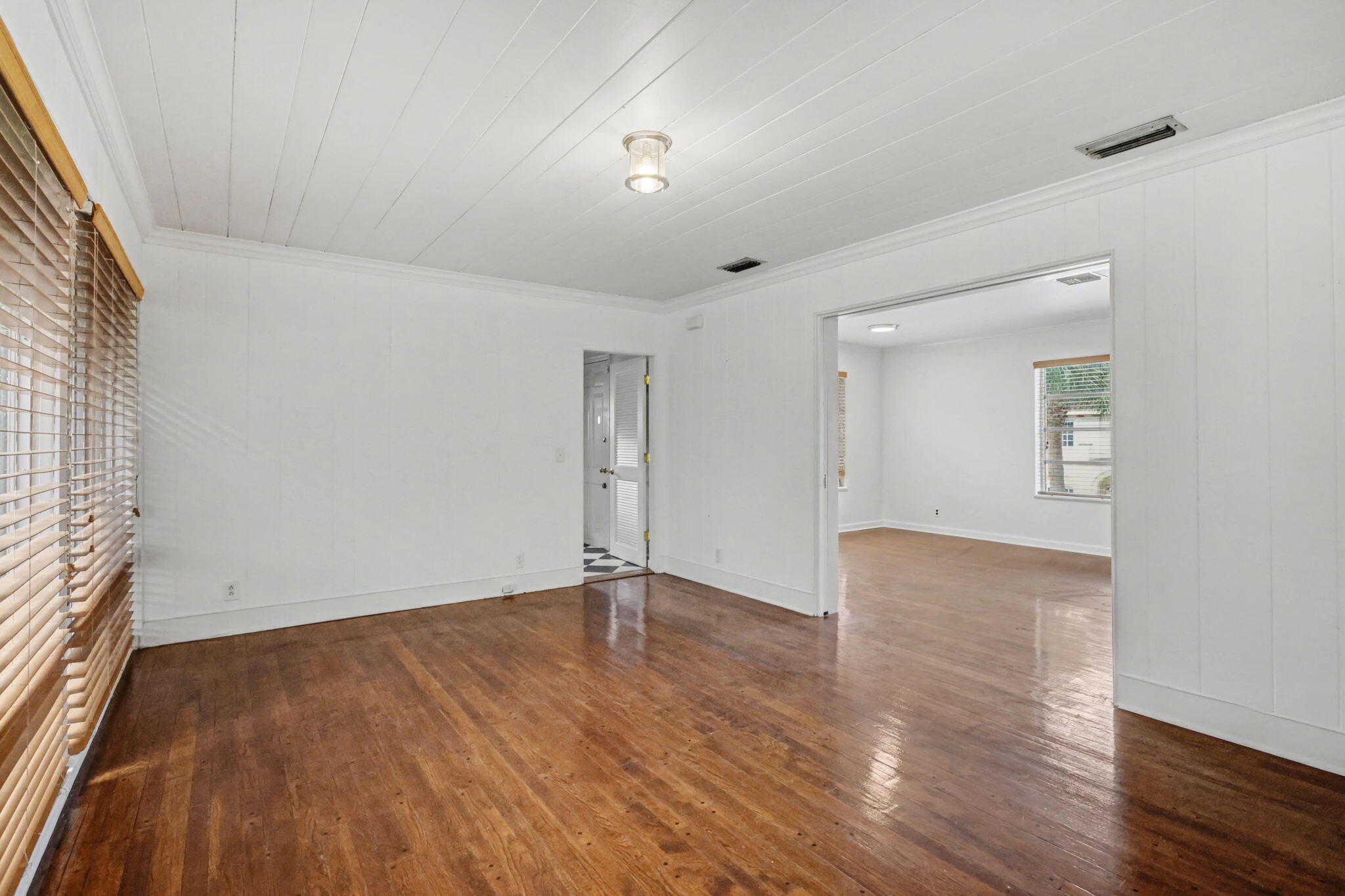 240 Oleander Avenue 244