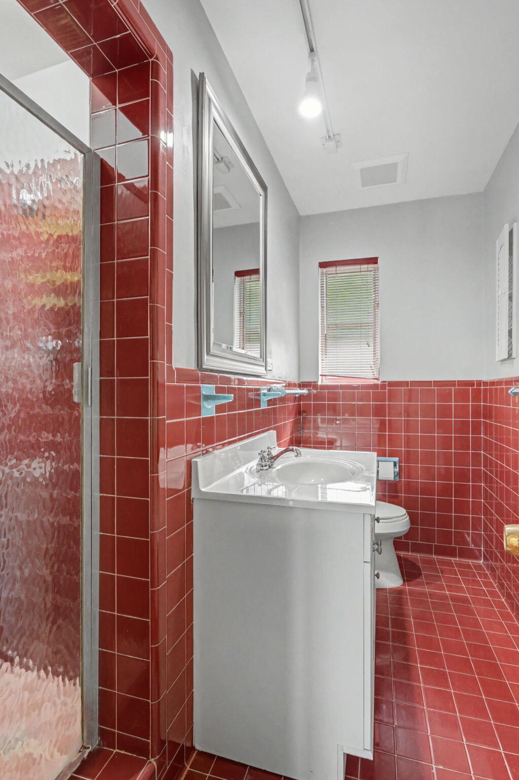 240 Oleander Avenue 244