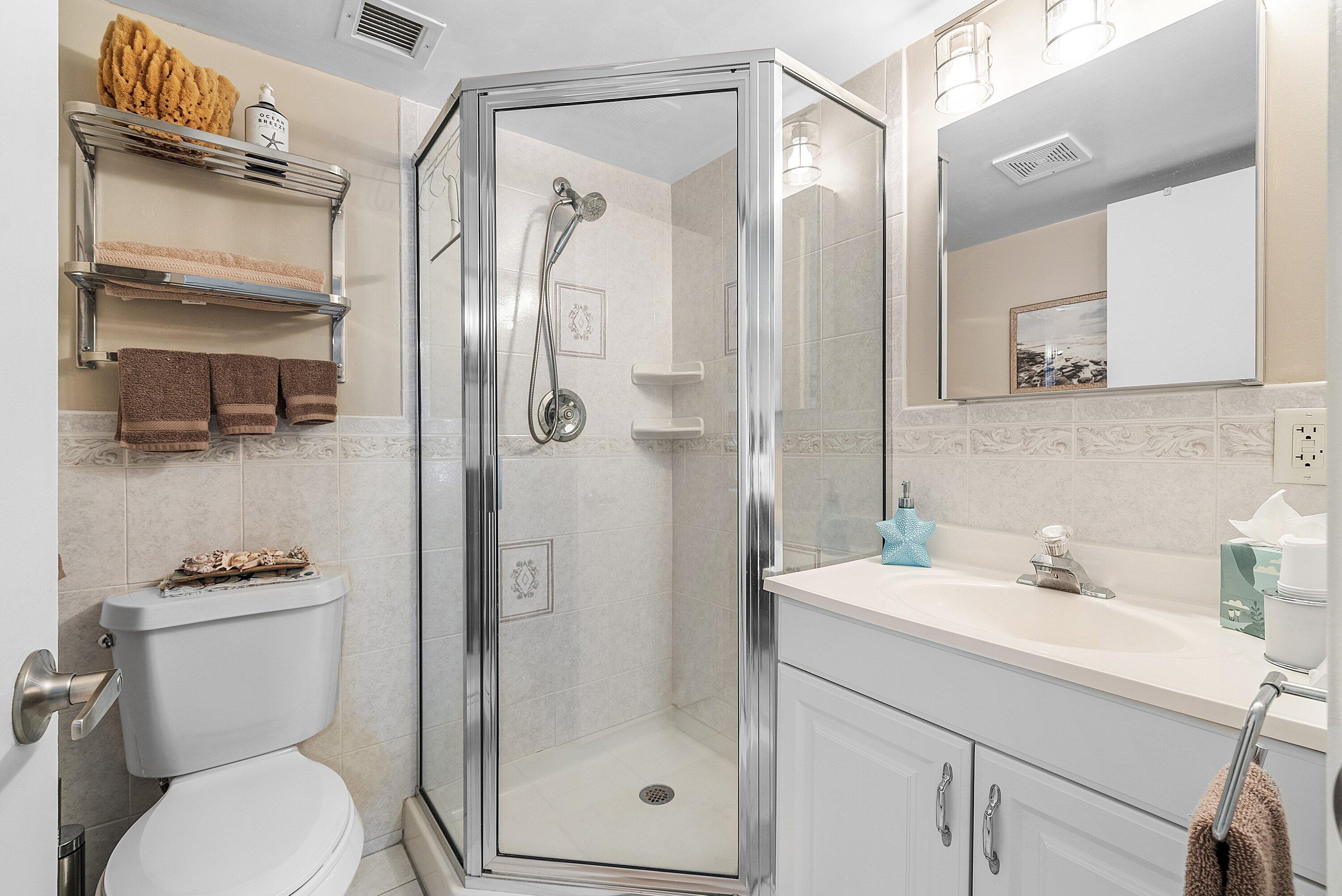 7 Royal Palm Way 507