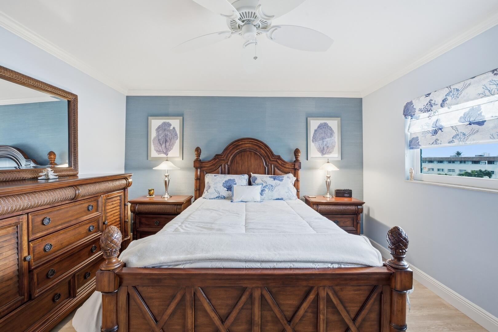 111 Shore Court 305-C, North Palm Beach Unit: 305-C