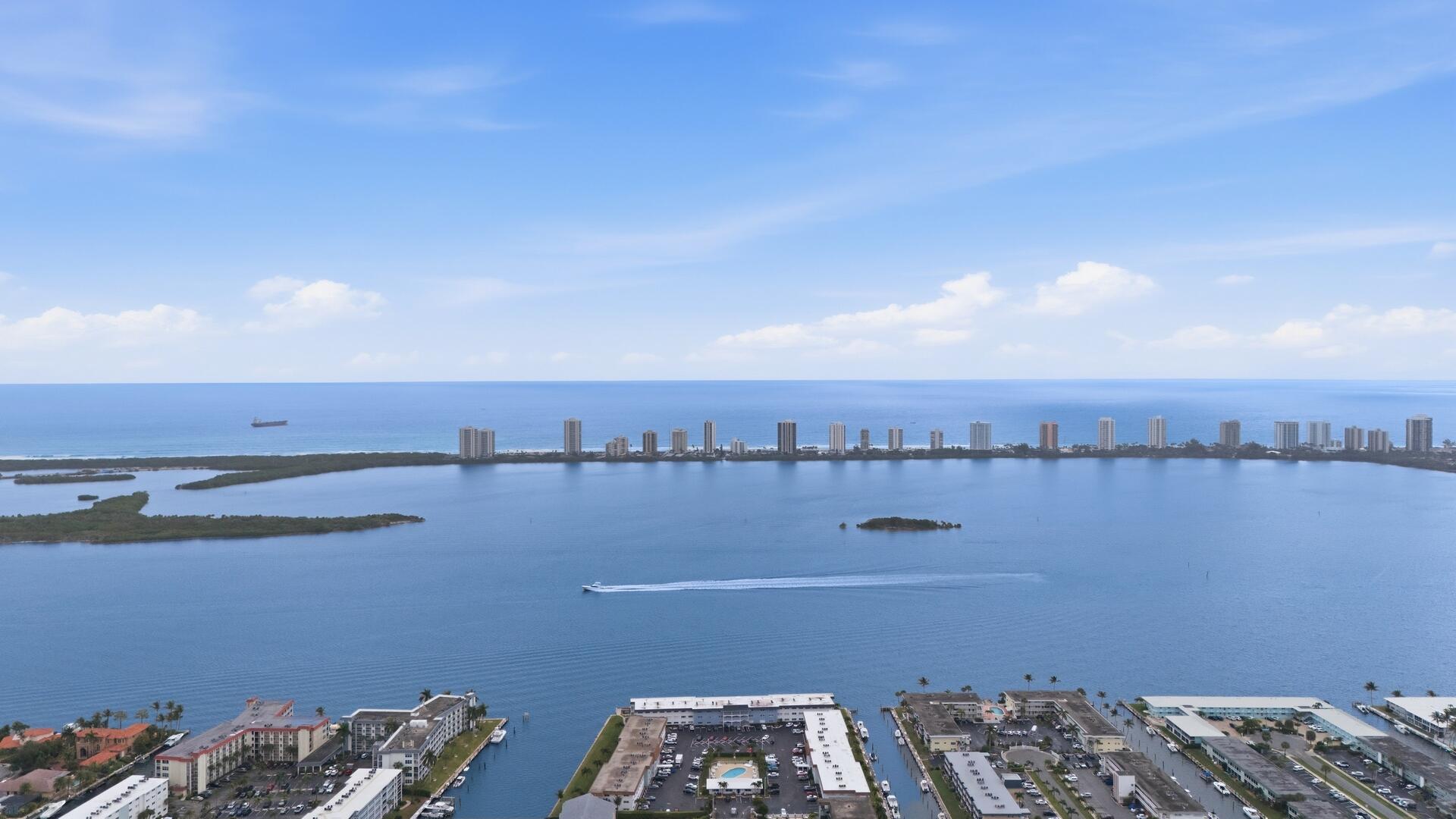 111 Shore Court 305-C, North Palm Beach Unit: 305-C